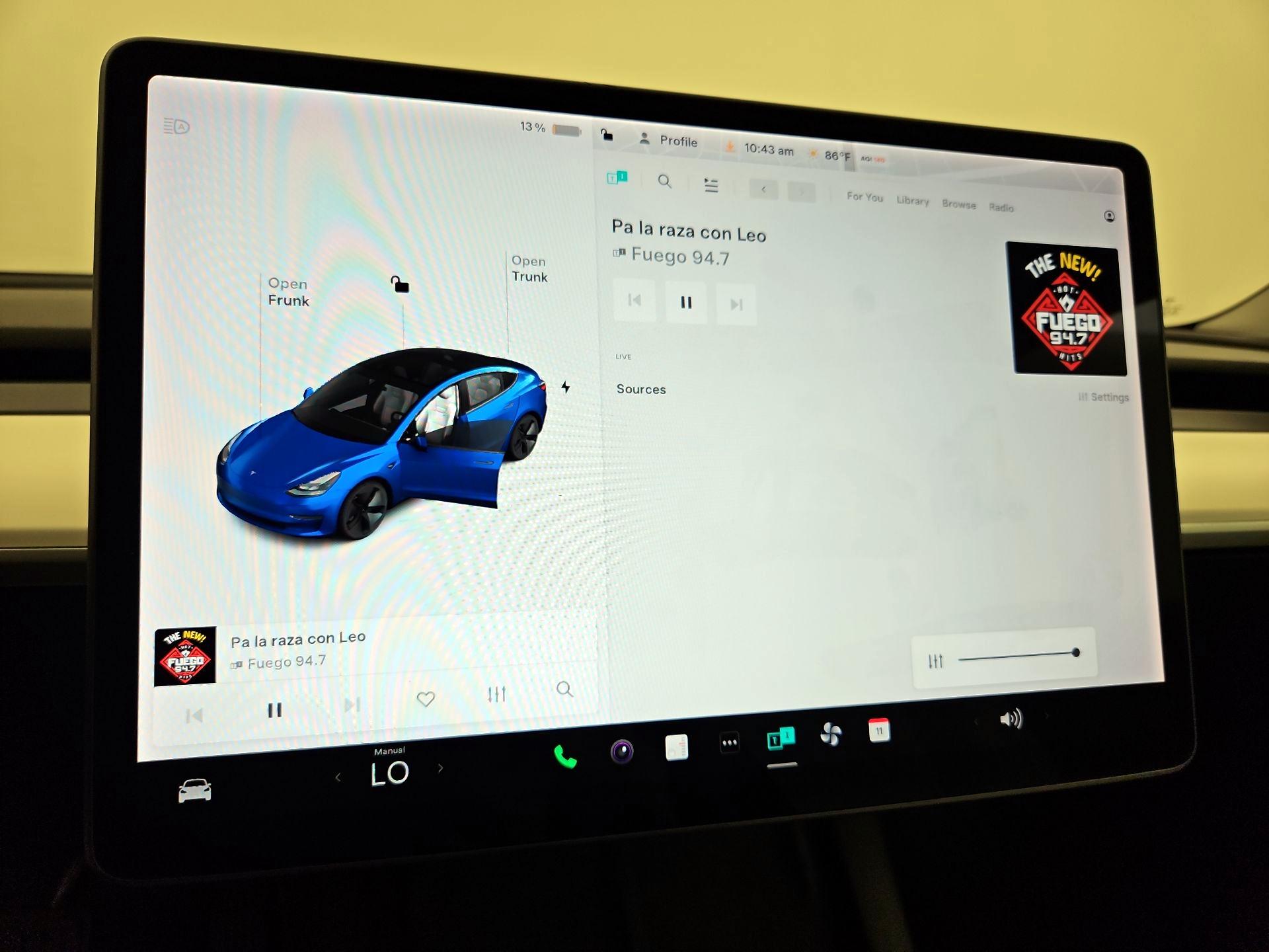 Thumbnail: 2022 Tesla Model 3 - 14