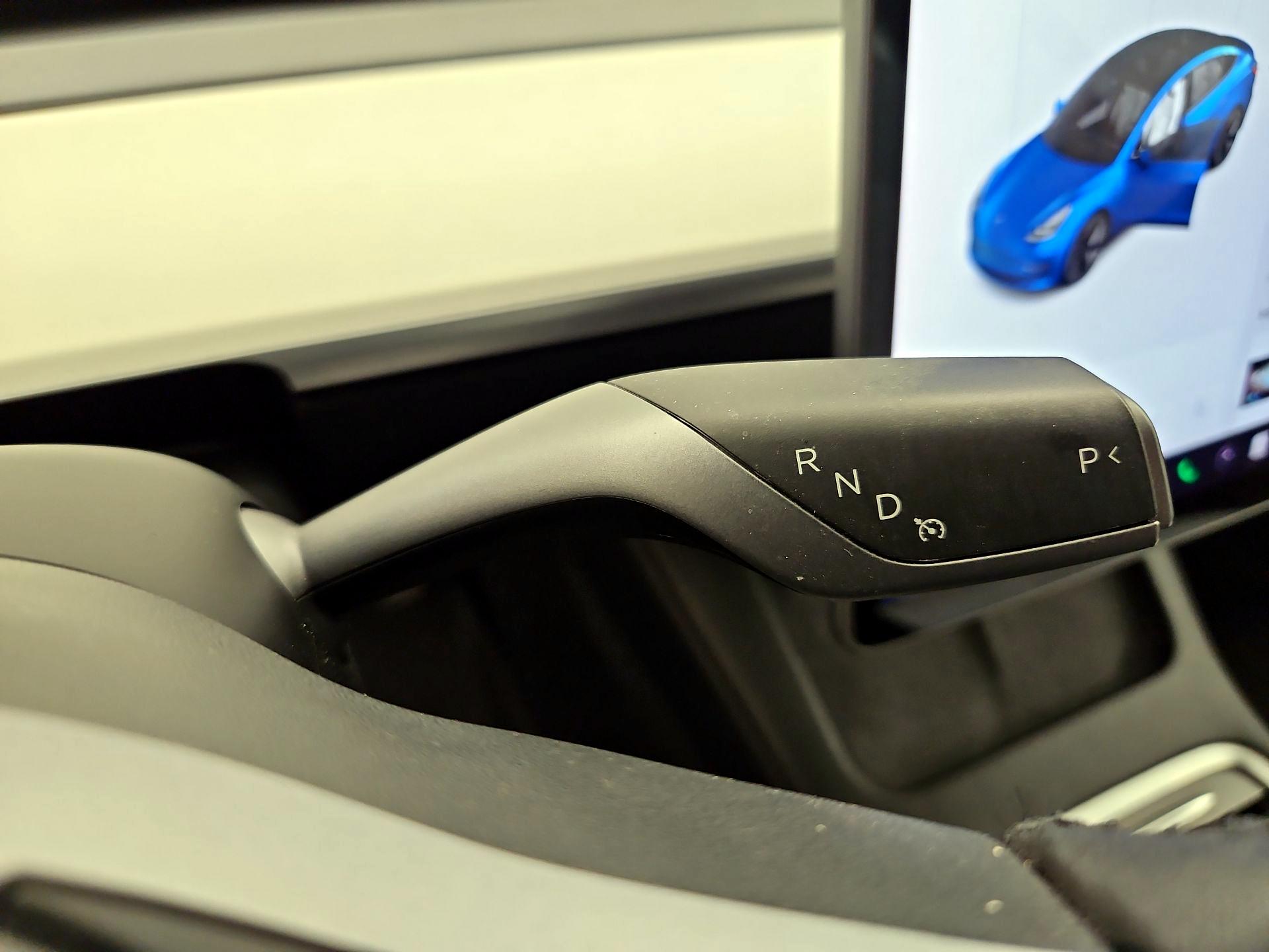 Thumbnail: 2022 Tesla Model 3 - 16
