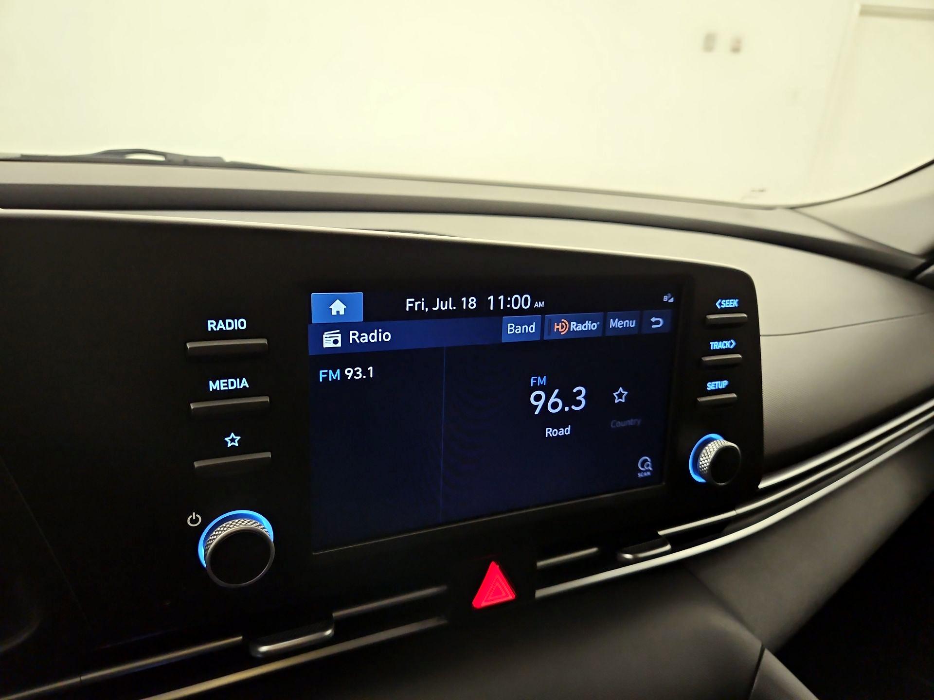 Thumbnail: 2023 Hyundai Elantra - 15