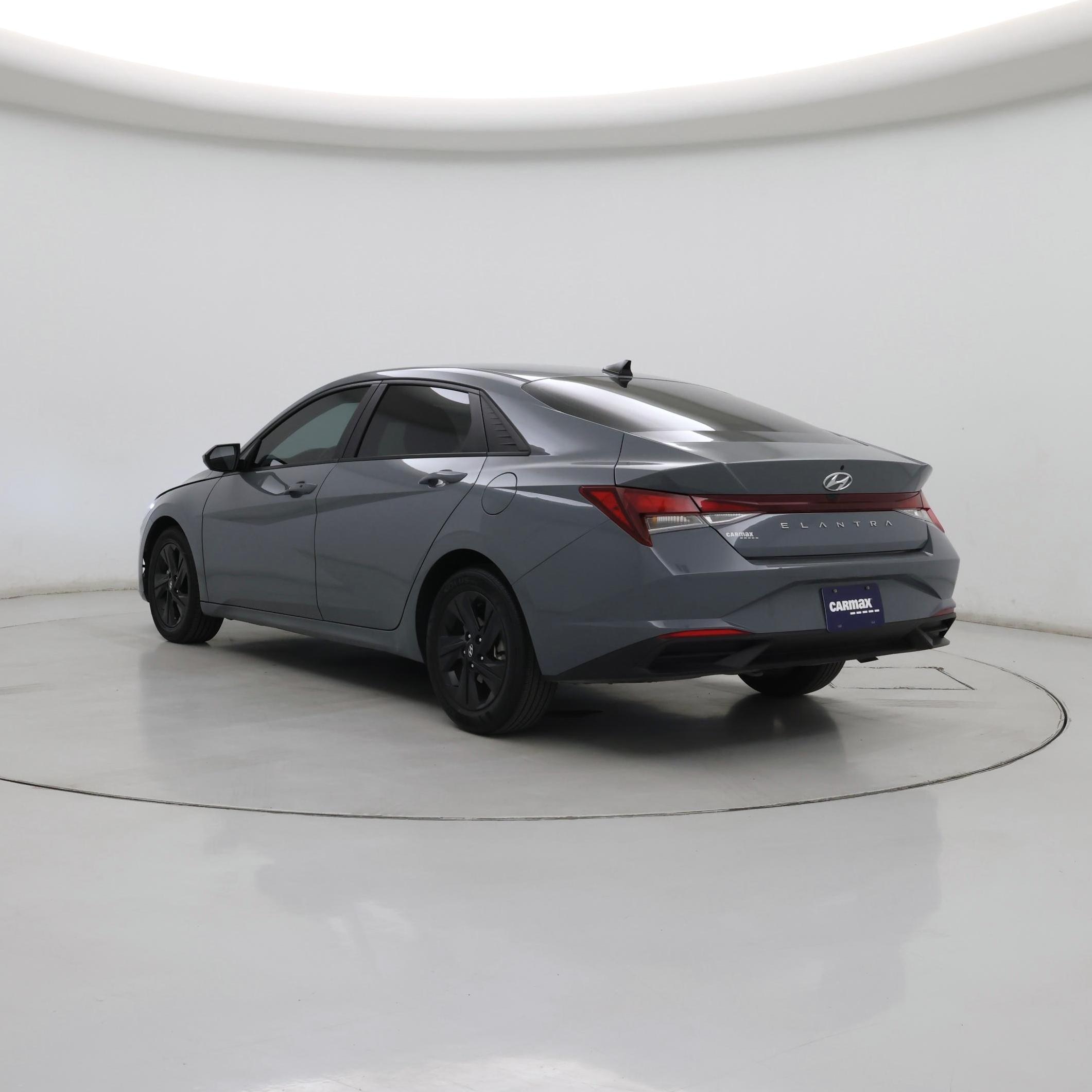 Thumbnail: 2023 Hyundai Elantra - 2
