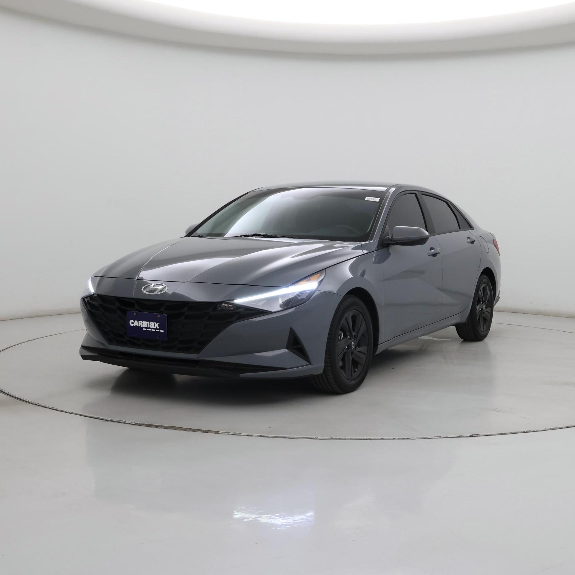 Thumbnail: 2023 Hyundai Elantra - 4