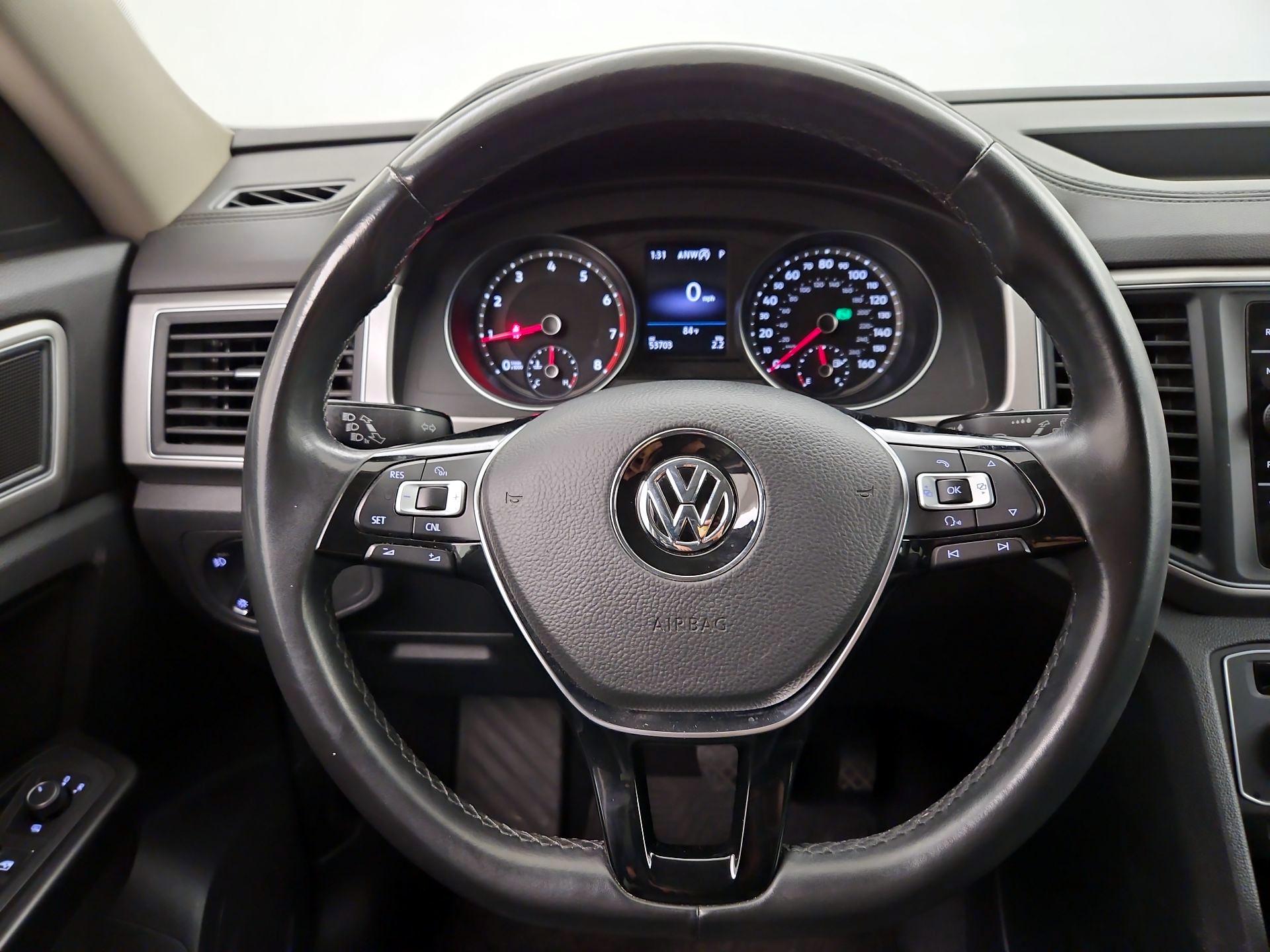 Thumbnail: 2018 Volkswagen Atlas - 10