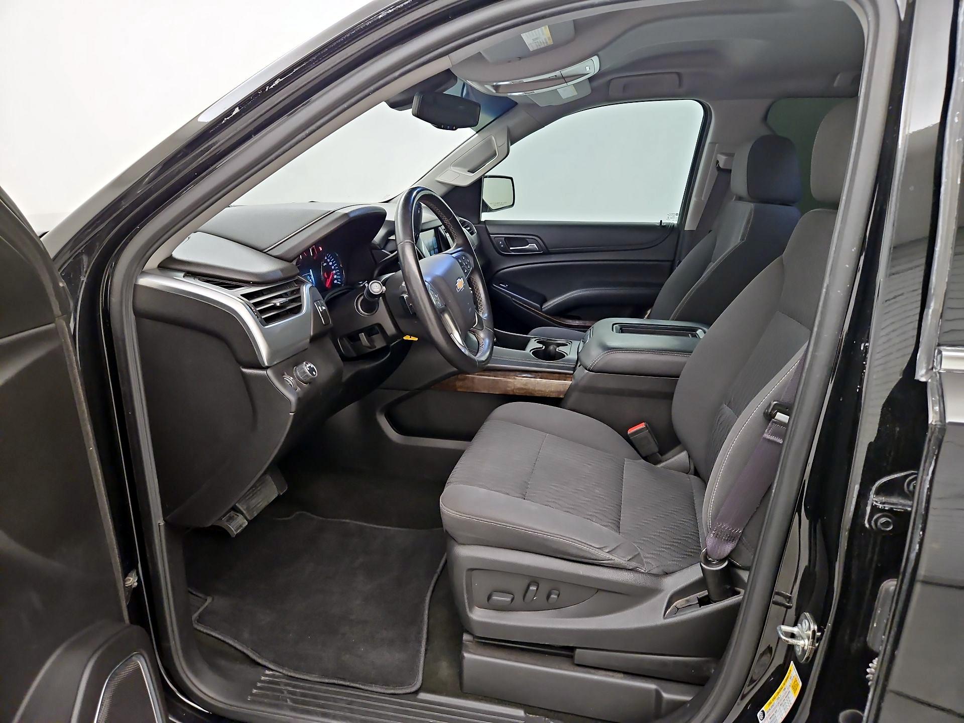 Thumbnail: 2017 Chevrolet Tahoe - 11