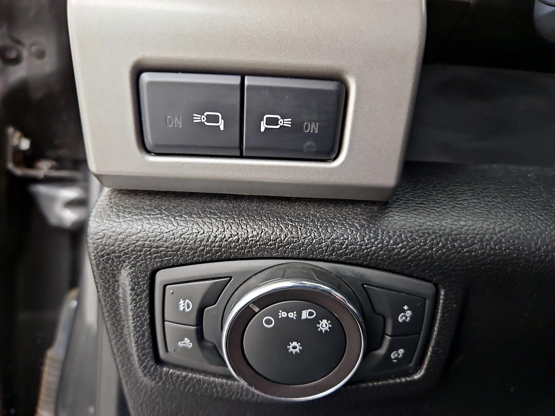 Thumbnail: 2019 Ford F-150 - 13