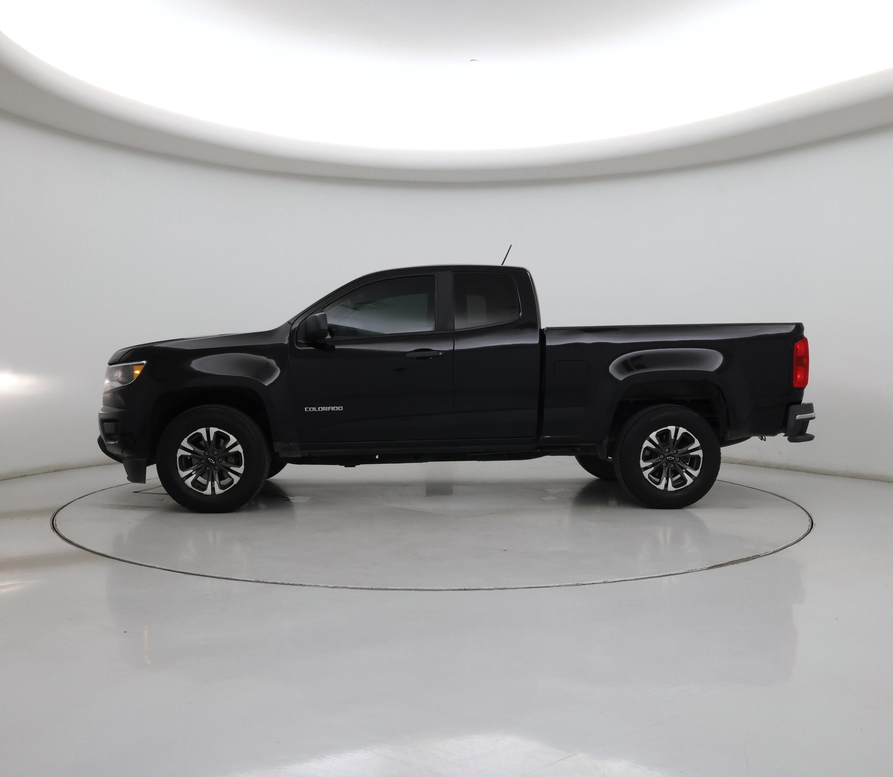 Thumbnail: 2017 Chevrolet Colorado - 3