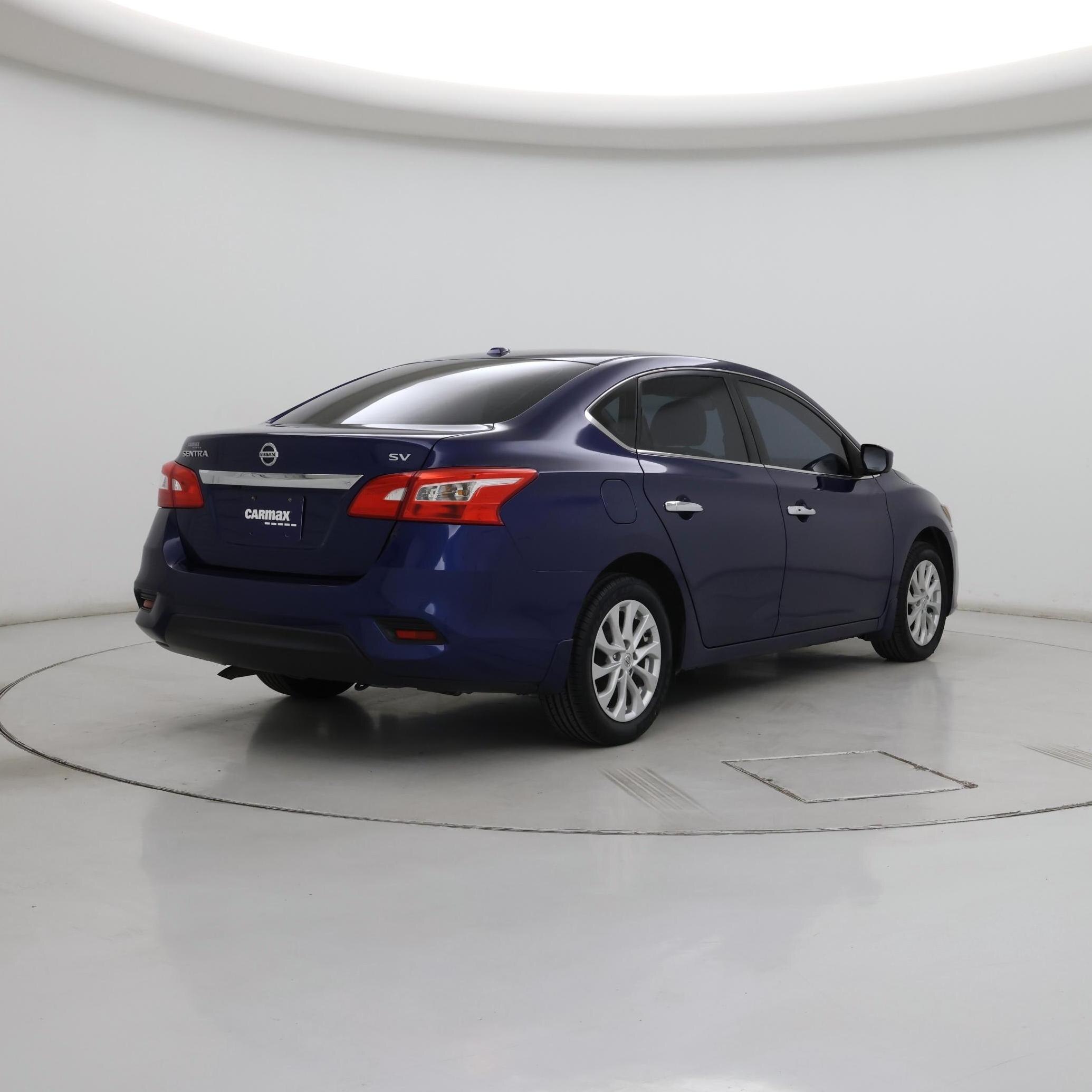 Thumbnail: 2017 Nissan Sentra - 8