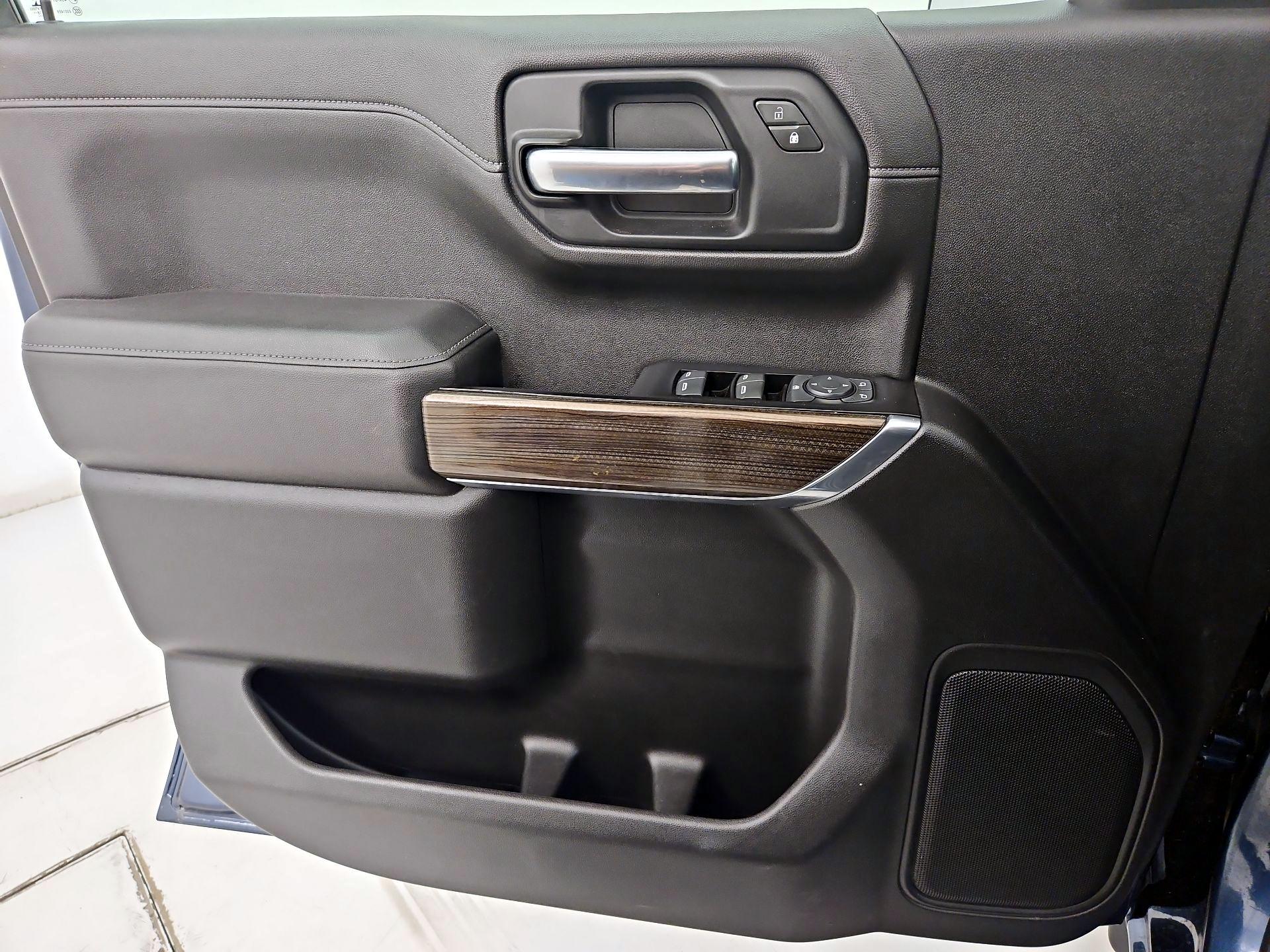 Thumbnail: 2019 Chevrolet Silverado 1500 - 12