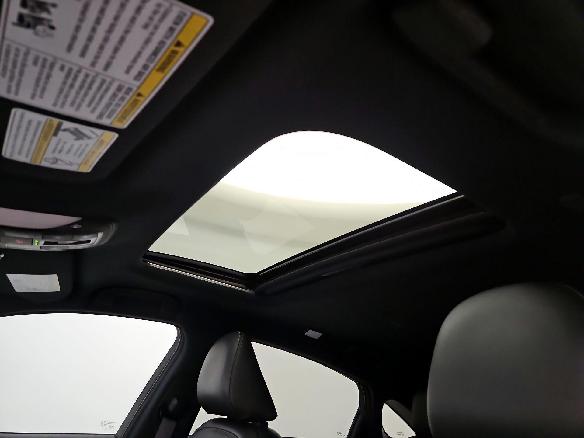 Thumbnail: 2023 INFINITI QX55 - 20