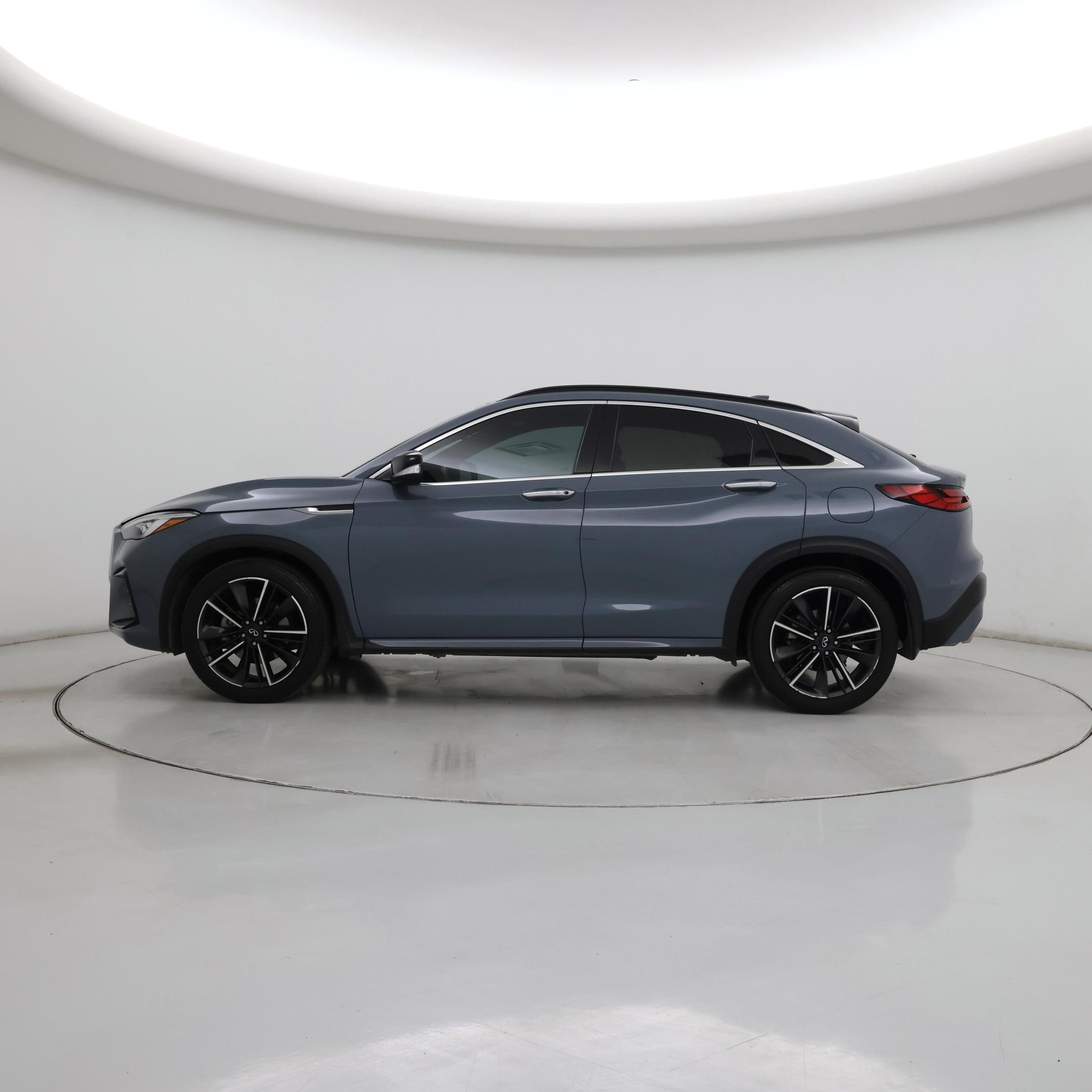 Thumbnail: 2023 INFINITI QX55 - 3