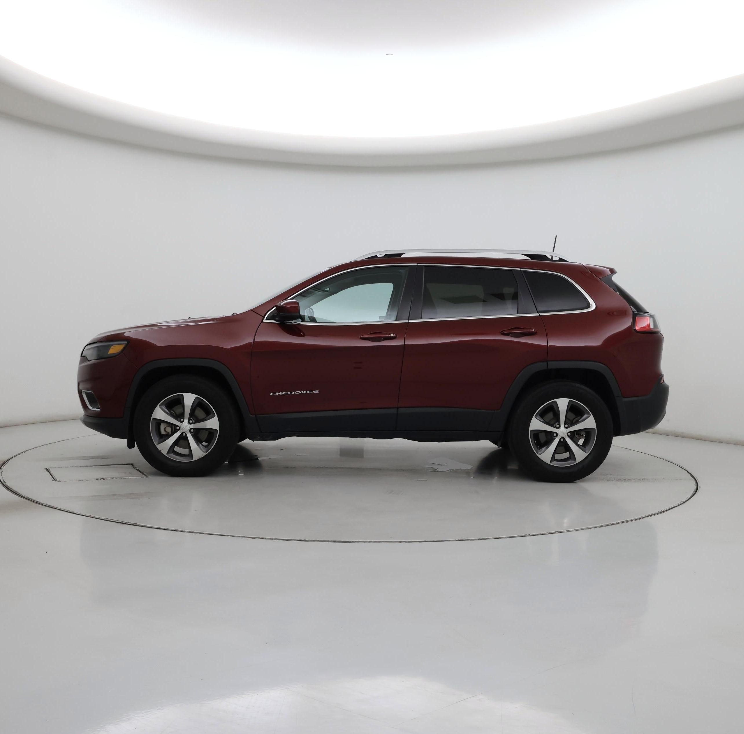 Thumbnail: 2019 Jeep Cherokee - 3