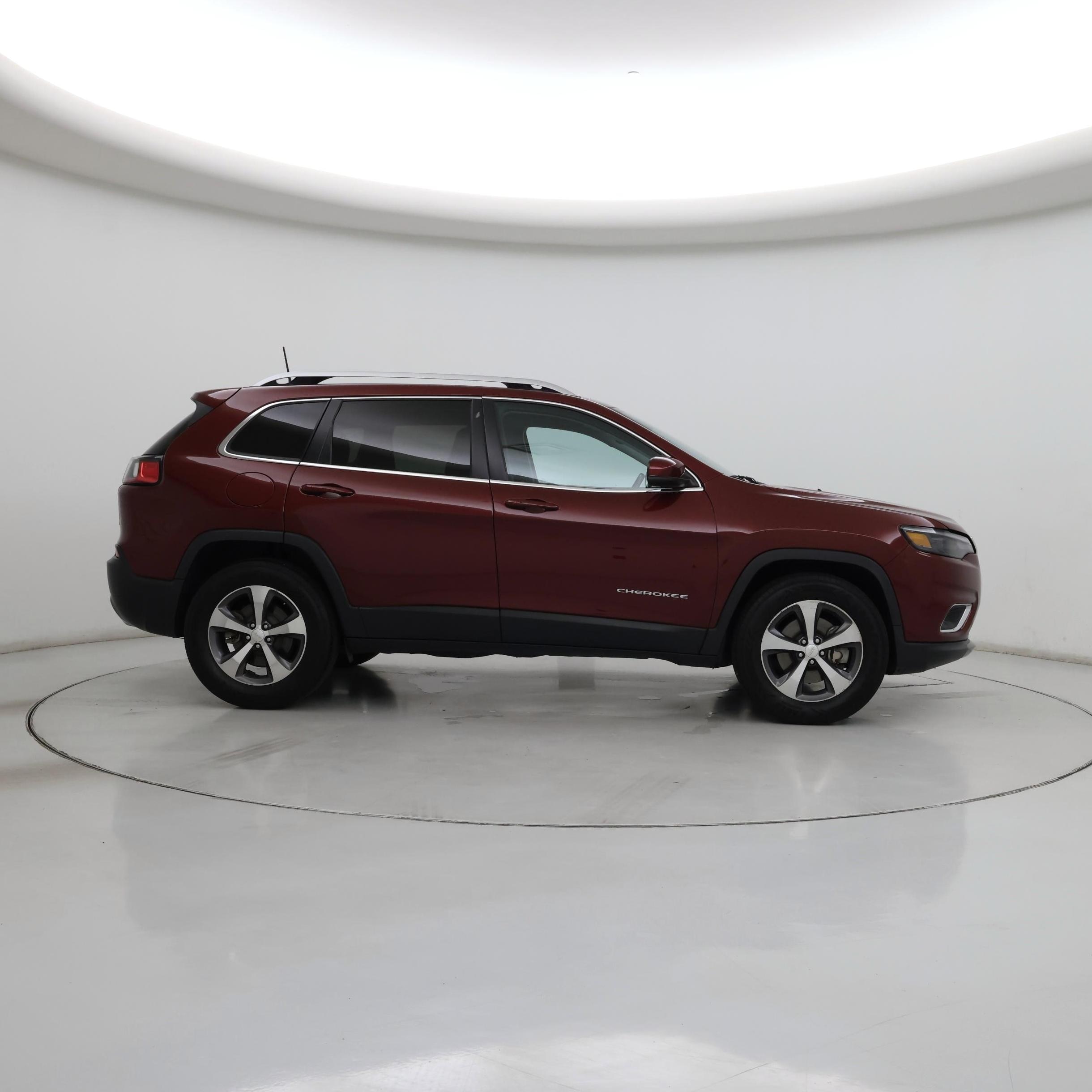 Thumbnail: 2019 Jeep Cherokee - 7