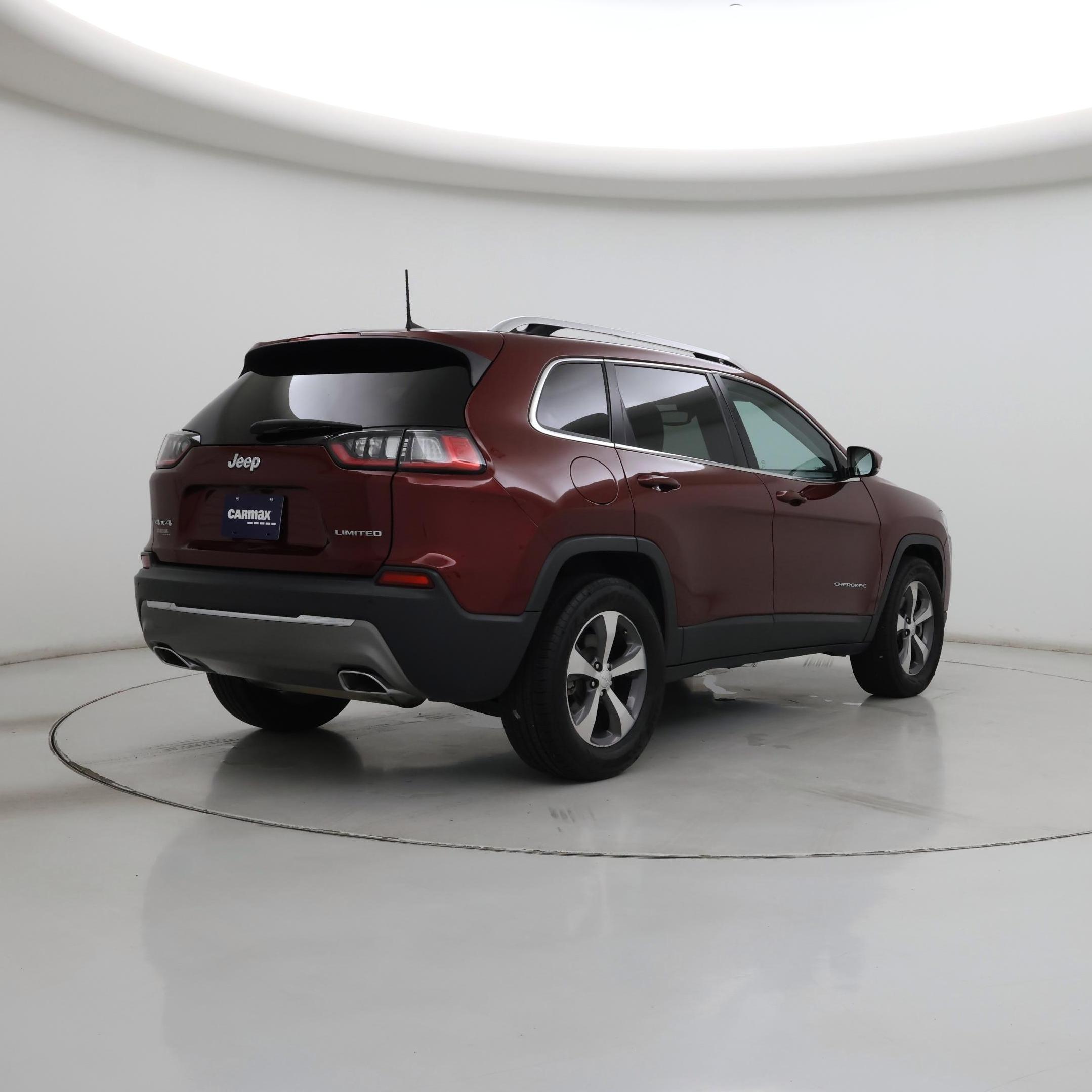 Thumbnail: 2019 Jeep Cherokee - 8