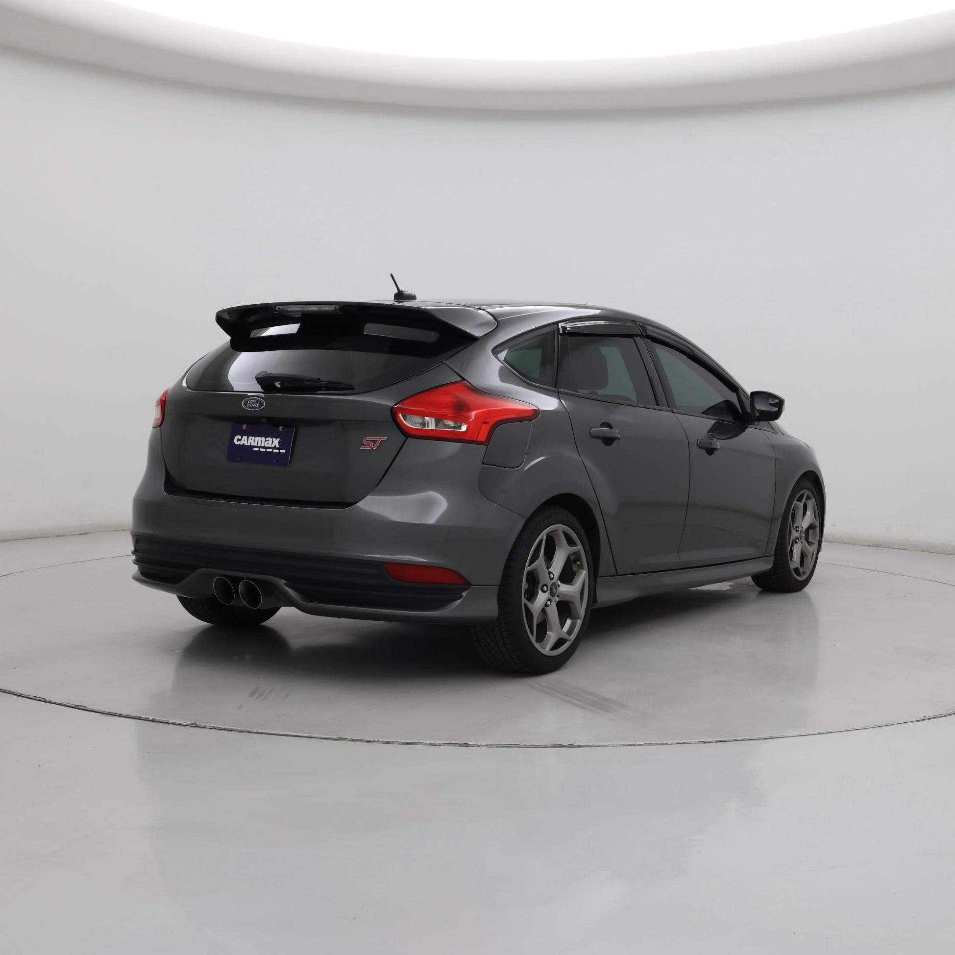 Thumbnail: 2017 Ford Focus - 8