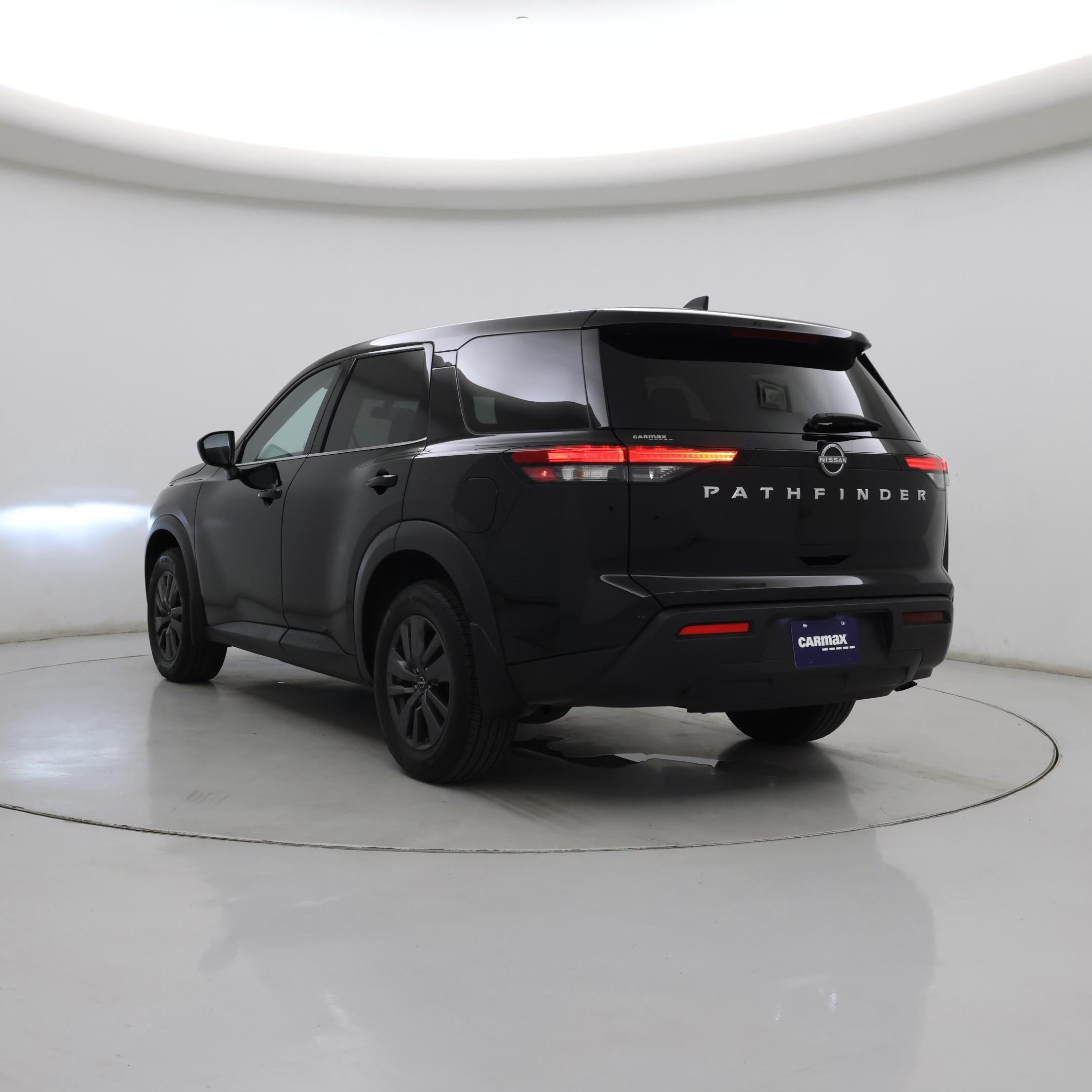 Thumbnail: 2023 Nissan Pathfinder - 2