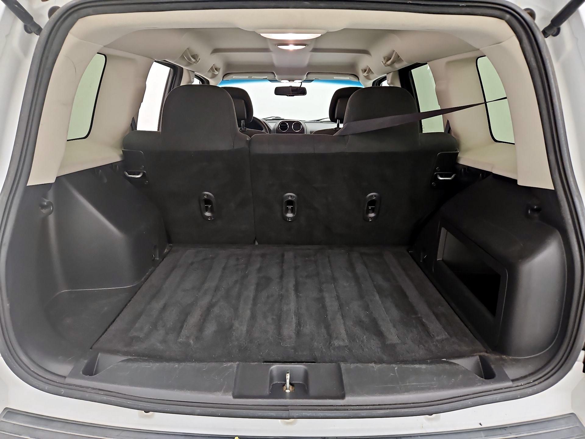 Thumbnail: 2016 Jeep Patriot - 18