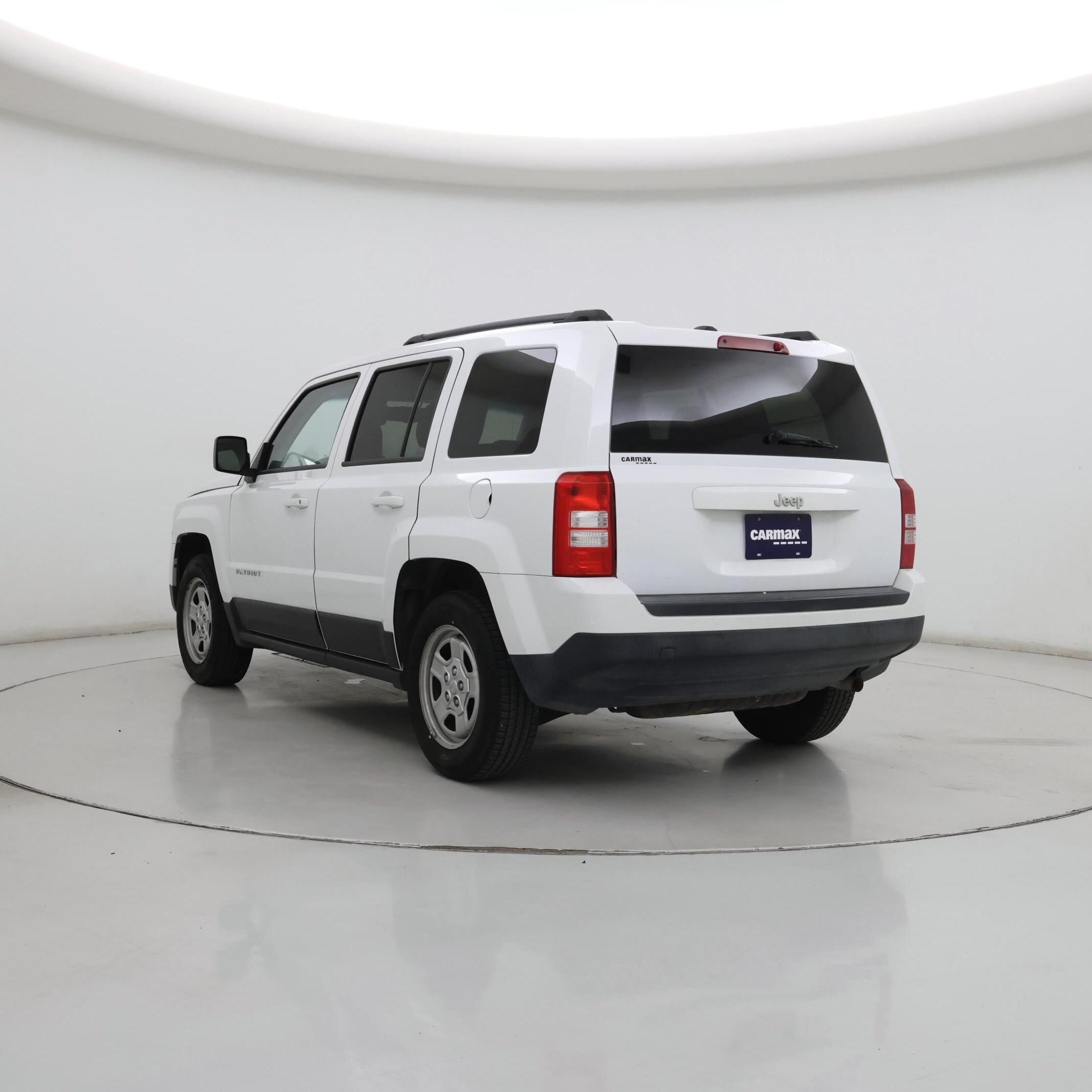 Thumbnail: 2016 Jeep Patriot - 2