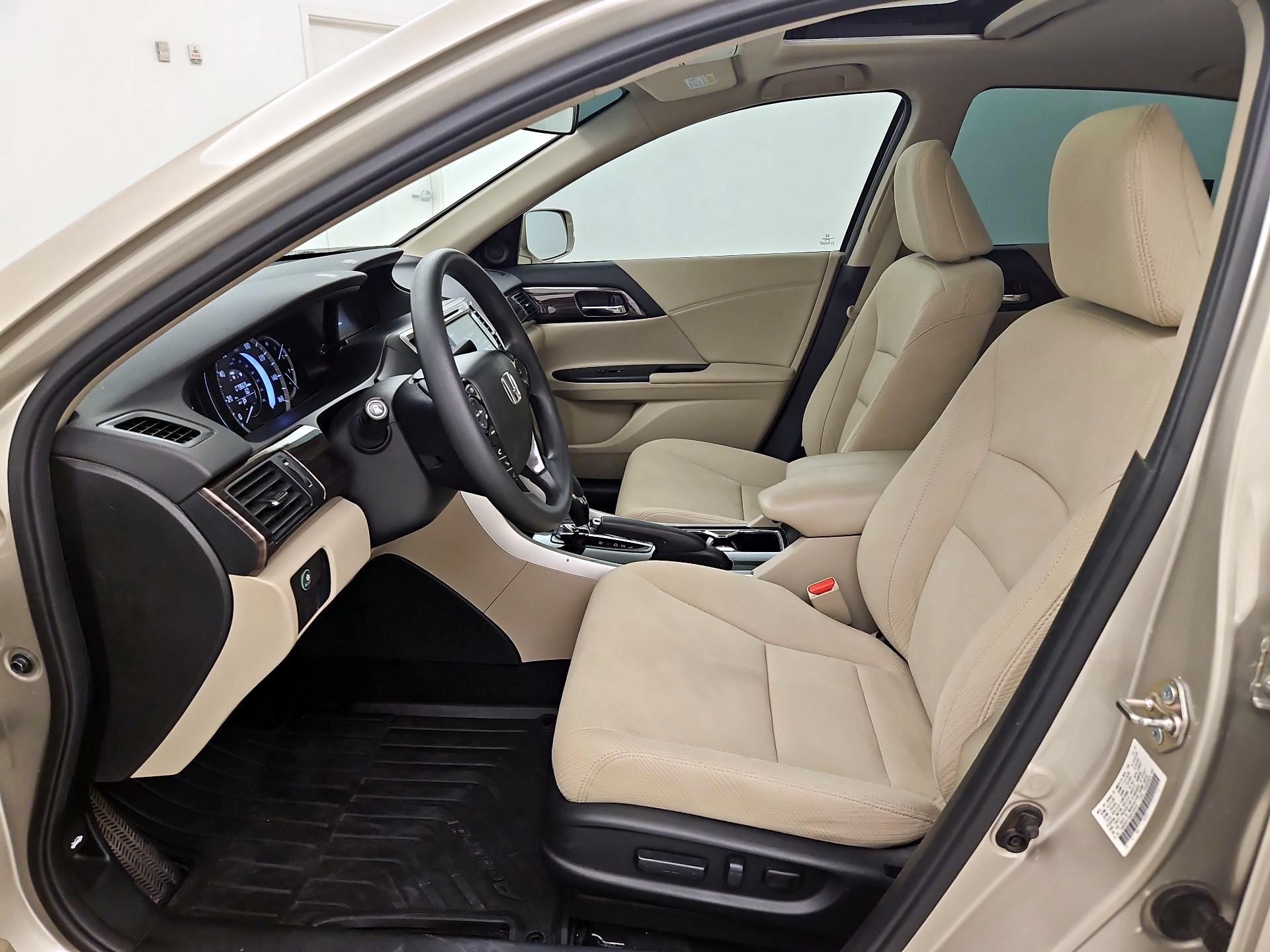 Thumbnail: 2016 Honda Accord - 11