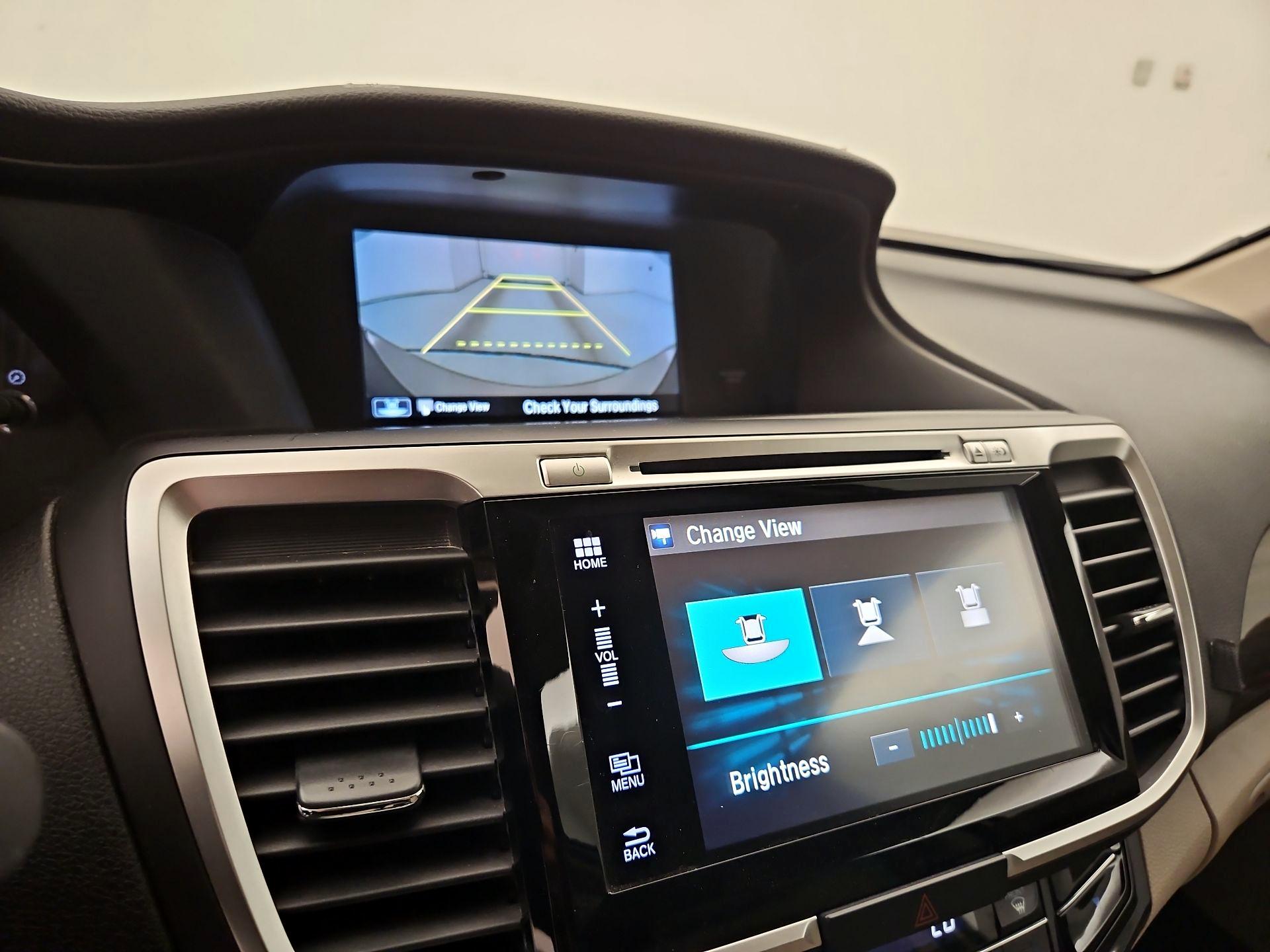 Thumbnail: 2016 Honda Accord - 14