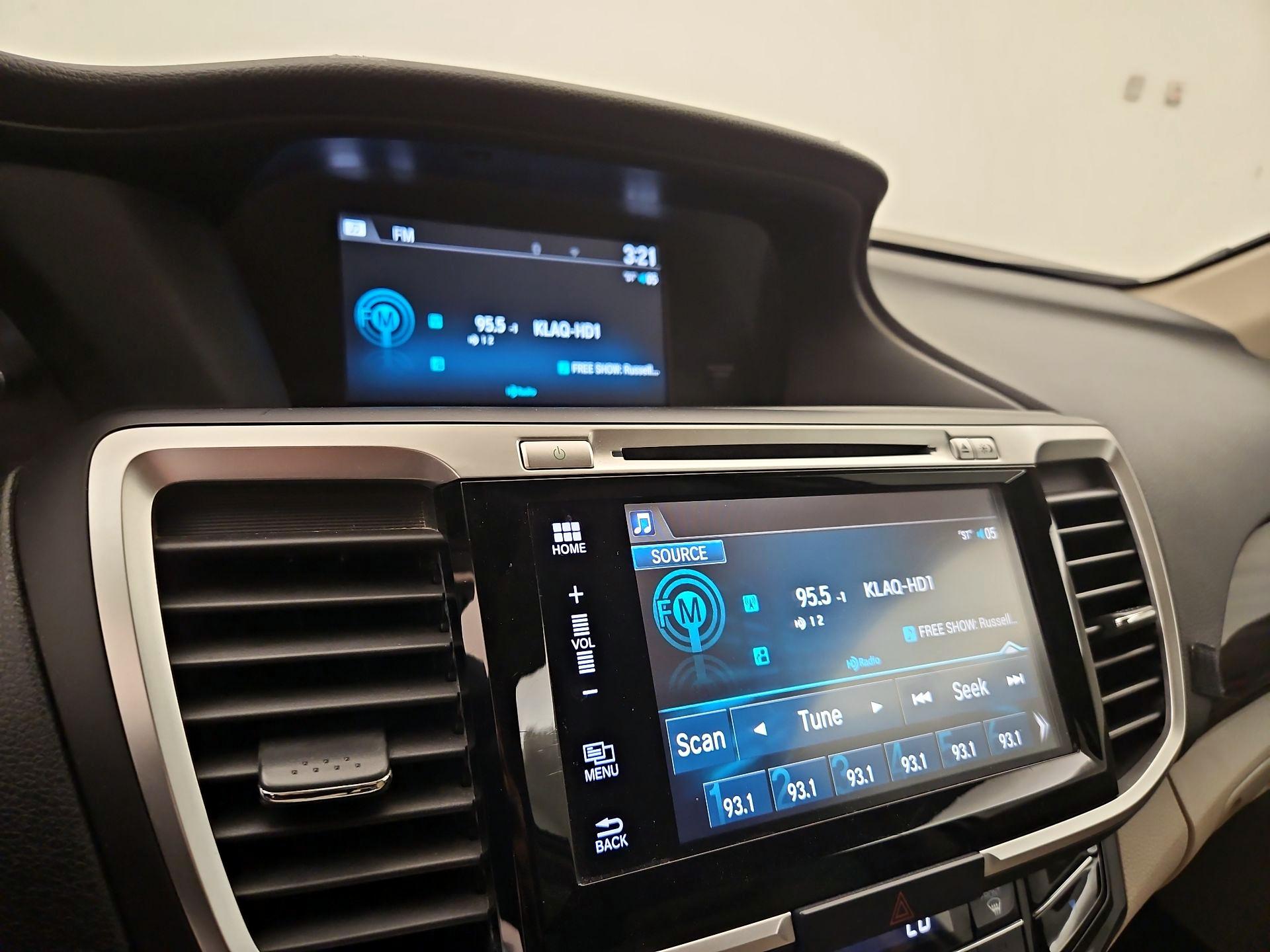 Thumbnail: 2016 Honda Accord - 15