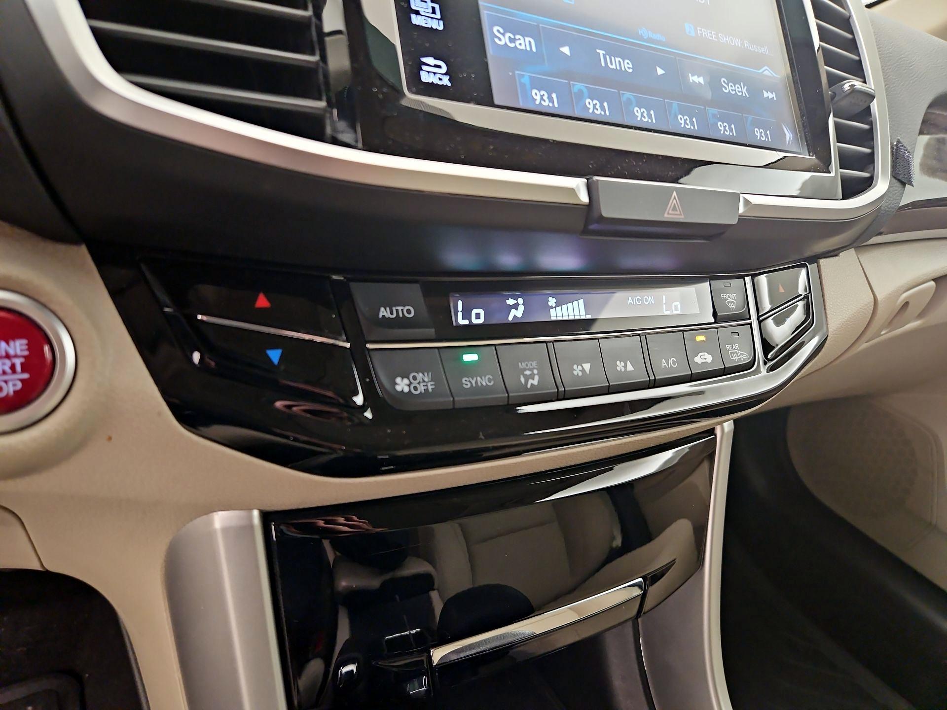 Thumbnail: 2016 Honda Accord - 16