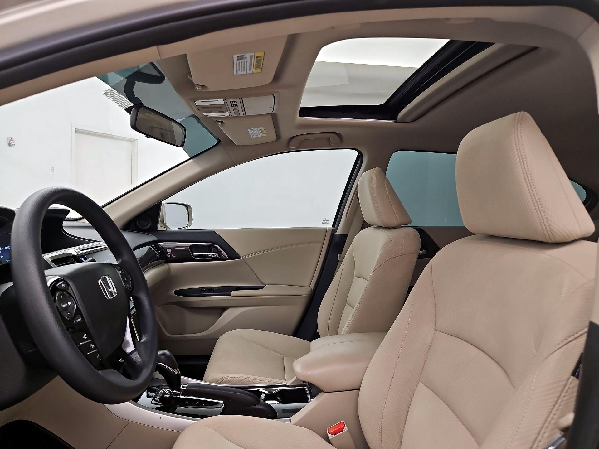 Thumbnail: 2016 Honda Accord - 19