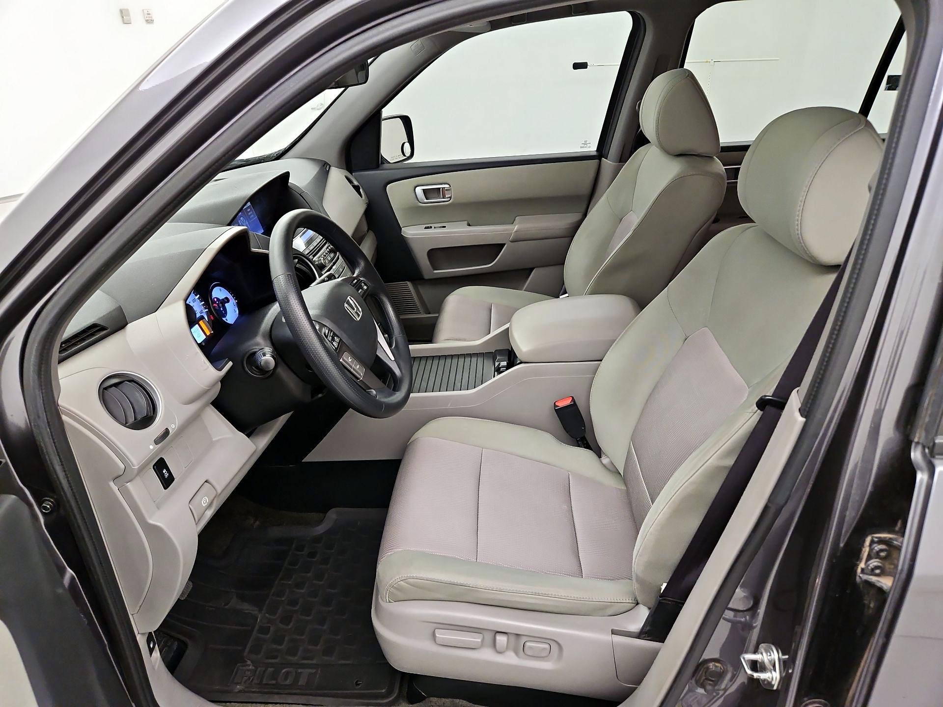 Thumbnail: 2015 Honda Pilot - 11