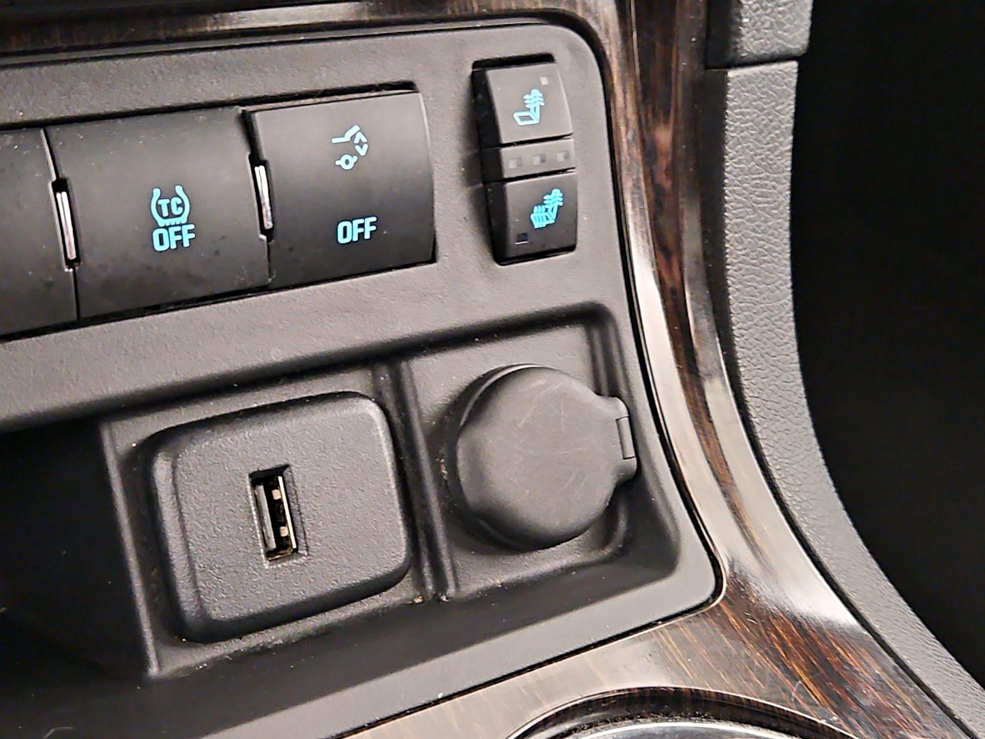 Thumbnail: 2016 Chevrolet Traverse - 18