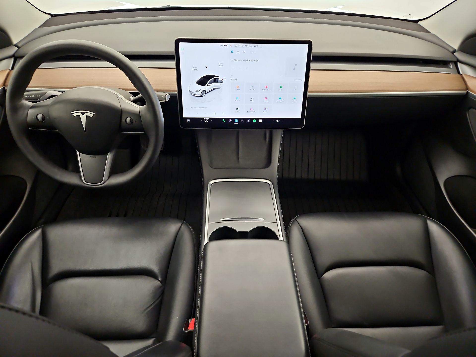 Thumbnail: 2022 Tesla Model 3 - 9
