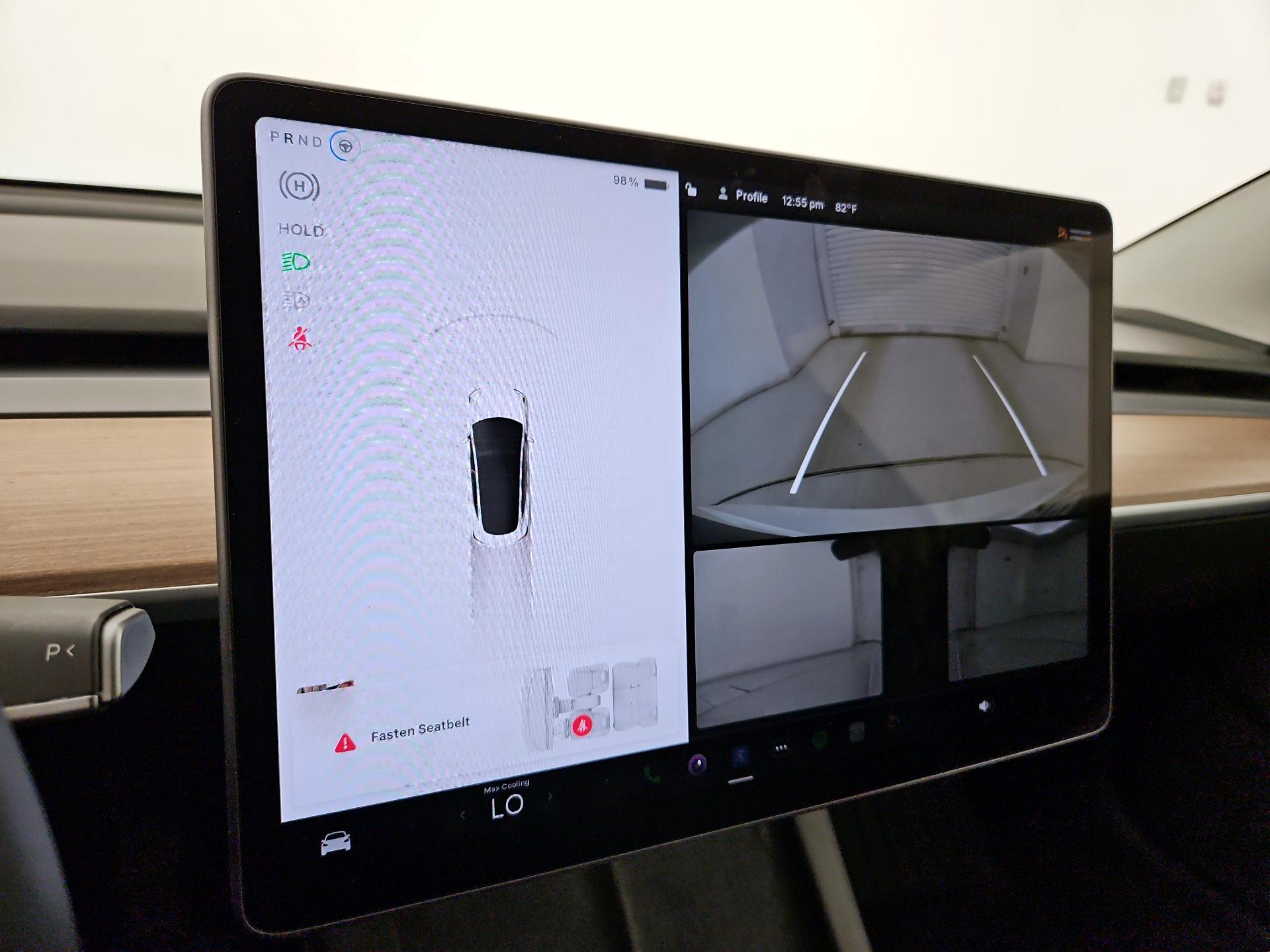 Thumbnail: 2022 Tesla Model 3 - 14