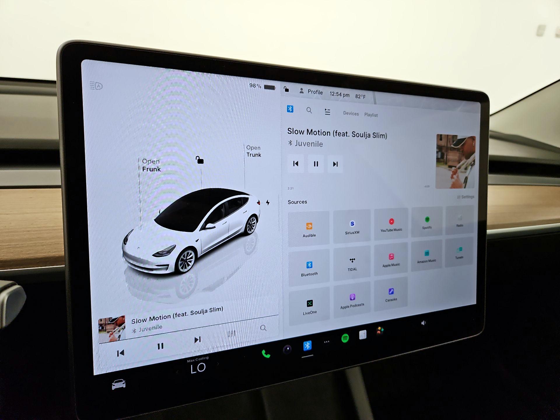 Thumbnail: 2022 Tesla Model 3 - 15