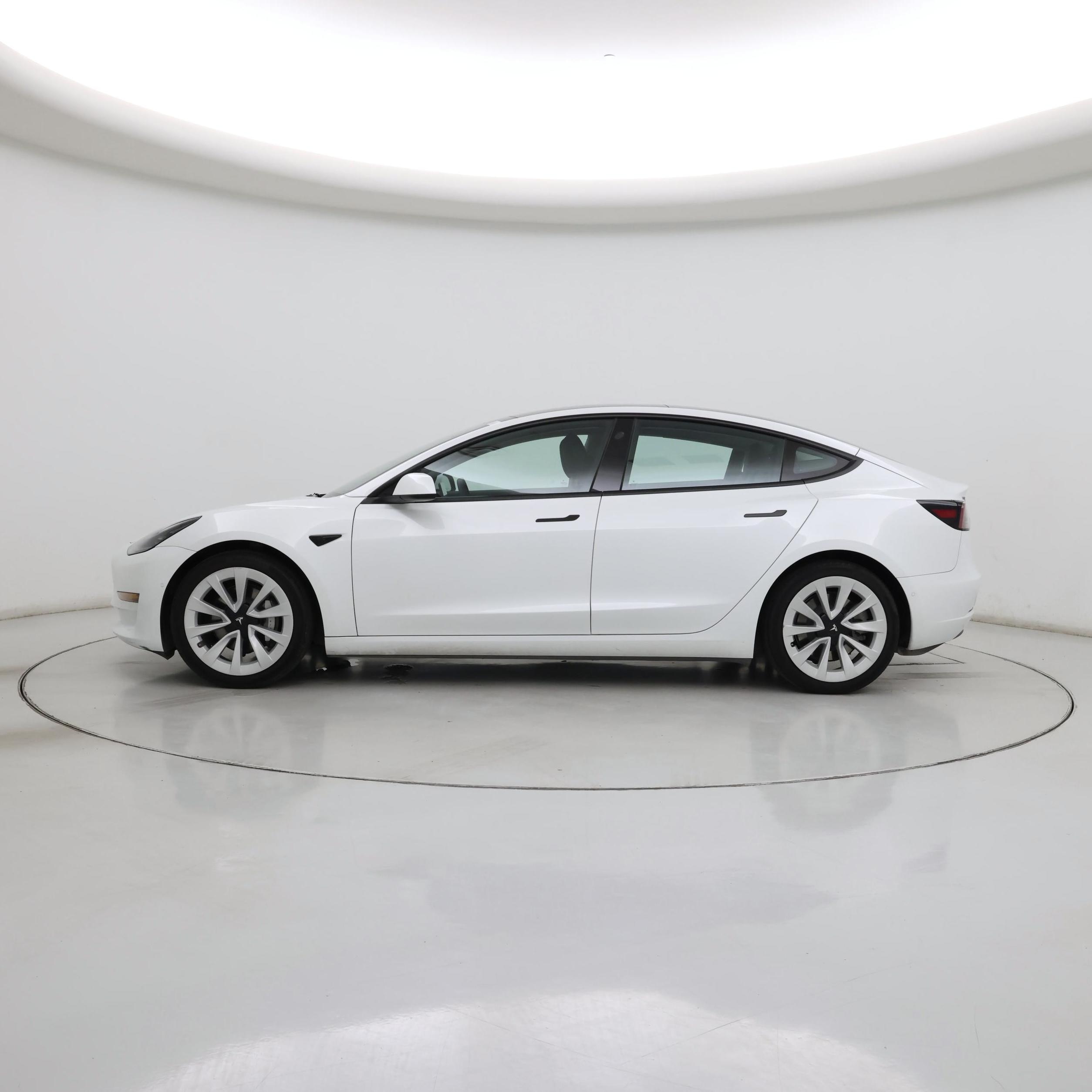 Thumbnail: 2022 Tesla Model 3 - 3
