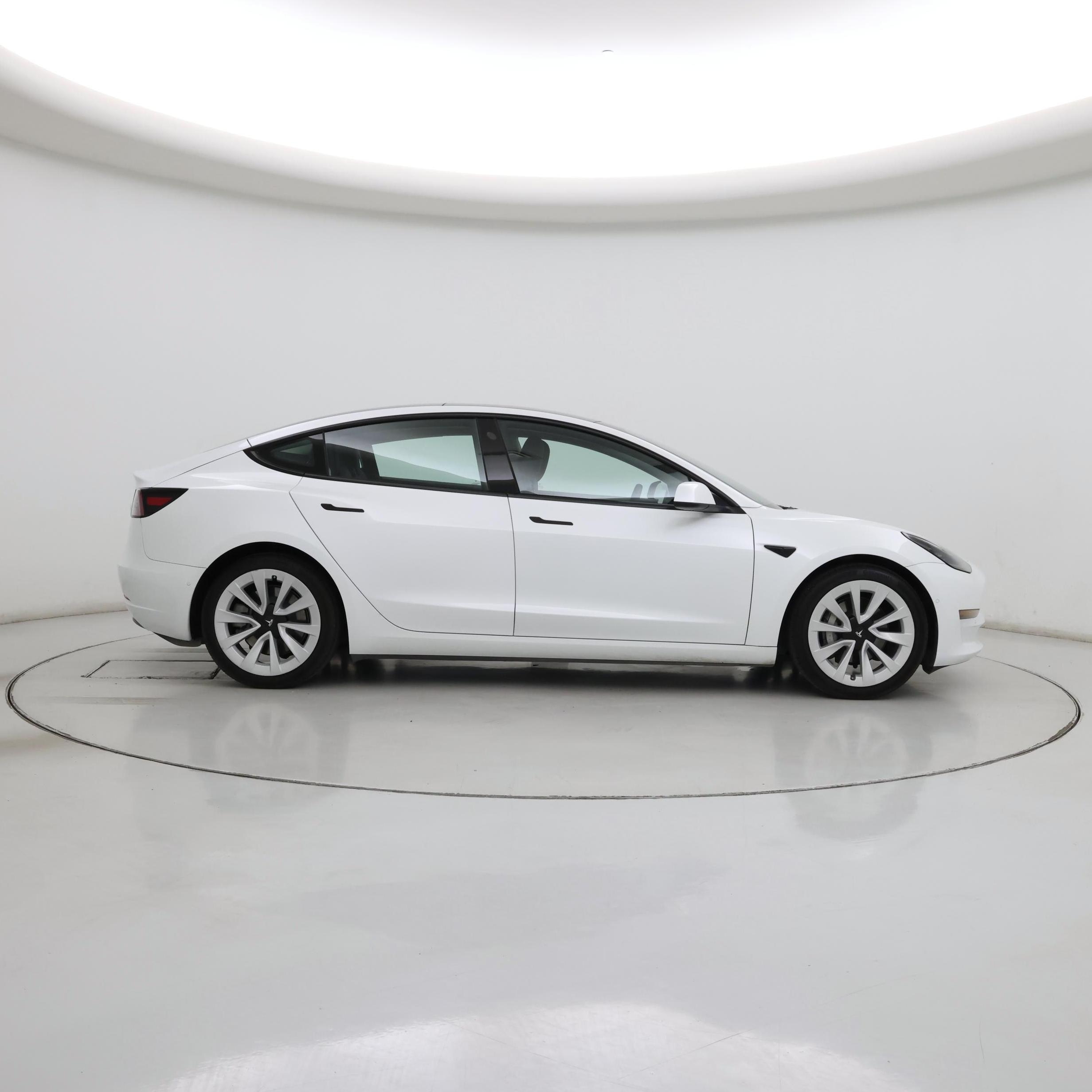 Thumbnail: 2022 Tesla Model 3 - 7