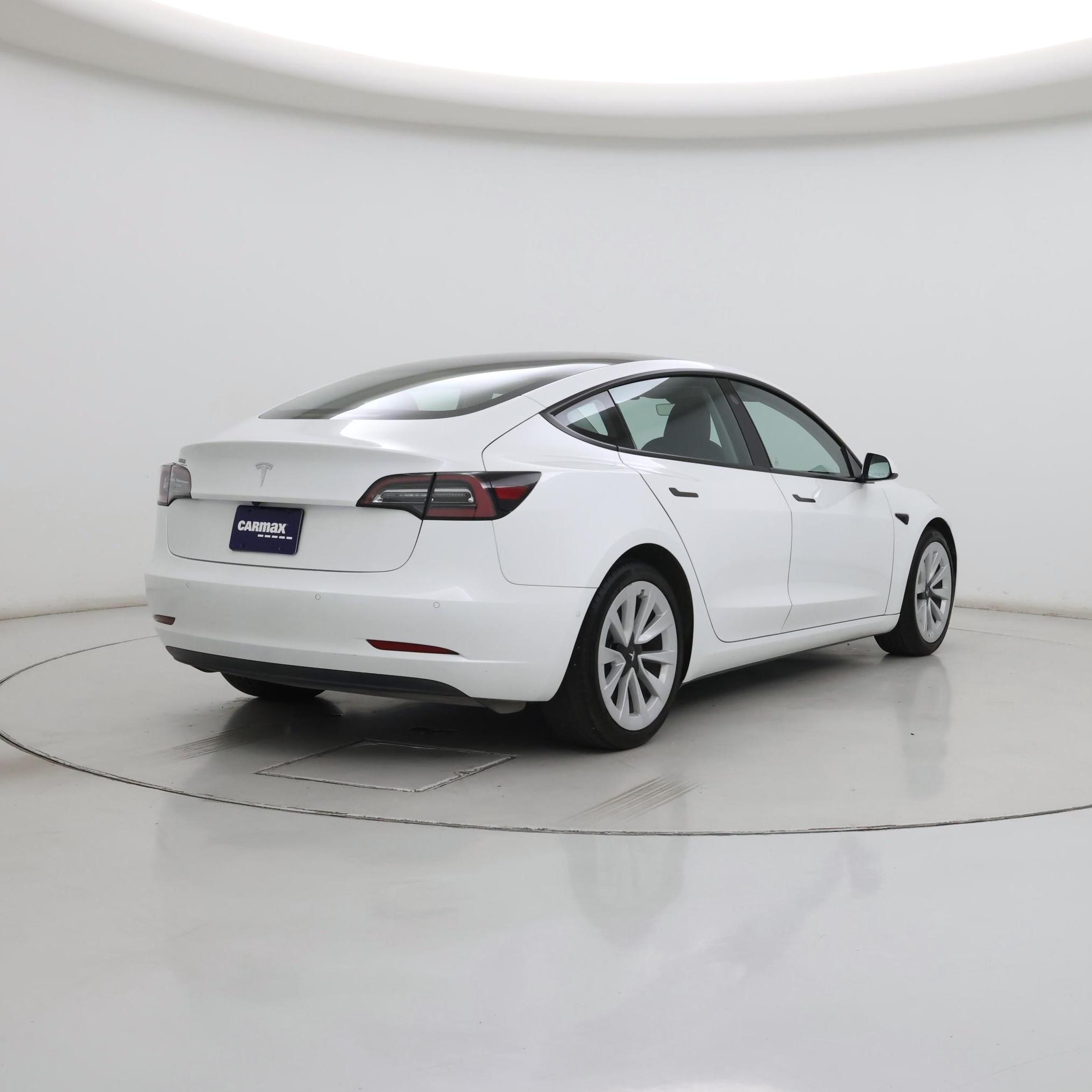 Thumbnail: 2022 Tesla Model 3 - 8