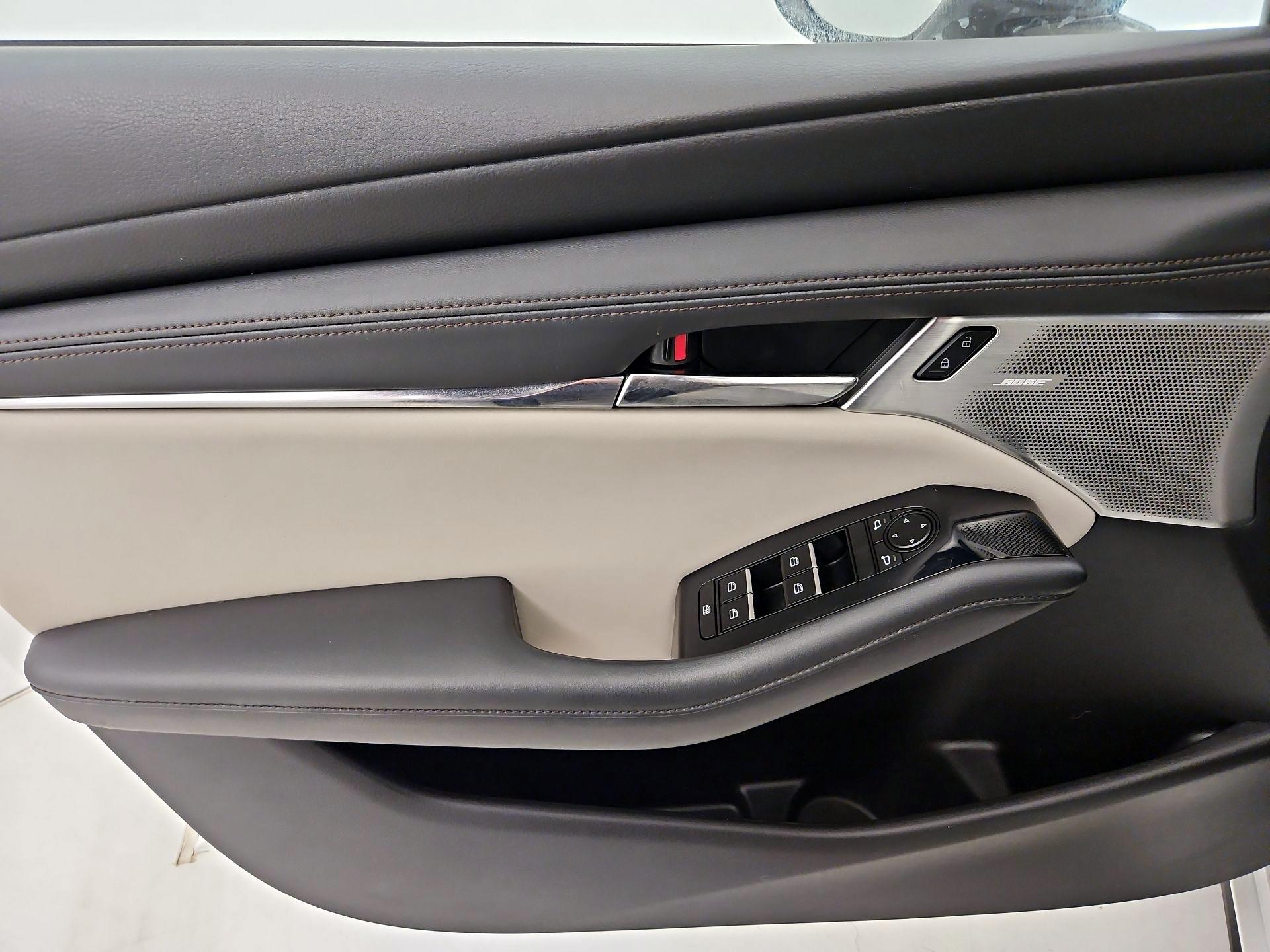 Thumbnail: 2019 Mazda Mazda3 - 12