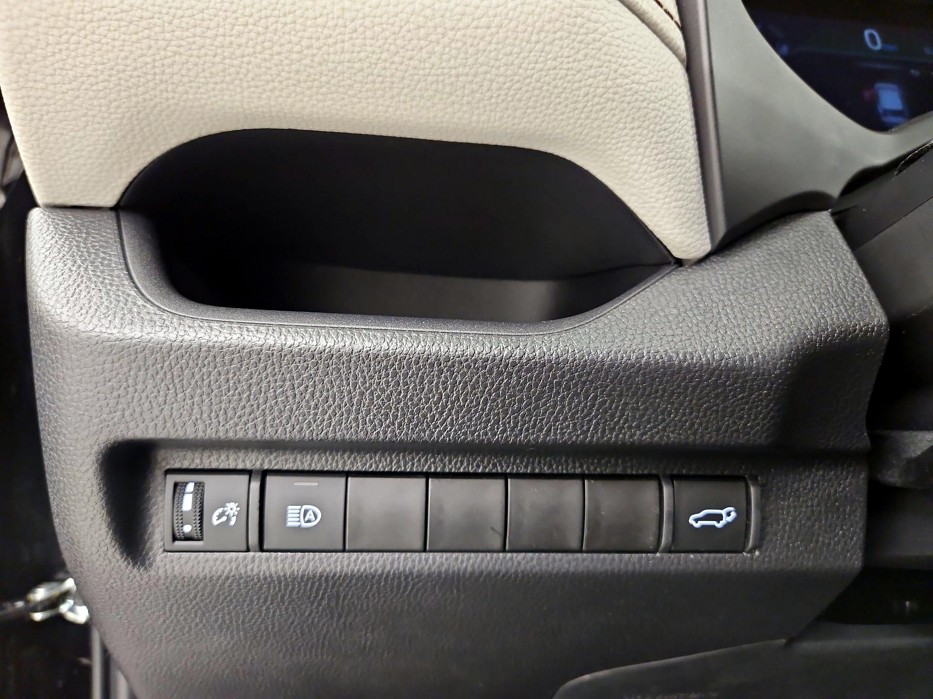 Thumbnail: 2025 Toyota RAV4 - 13
