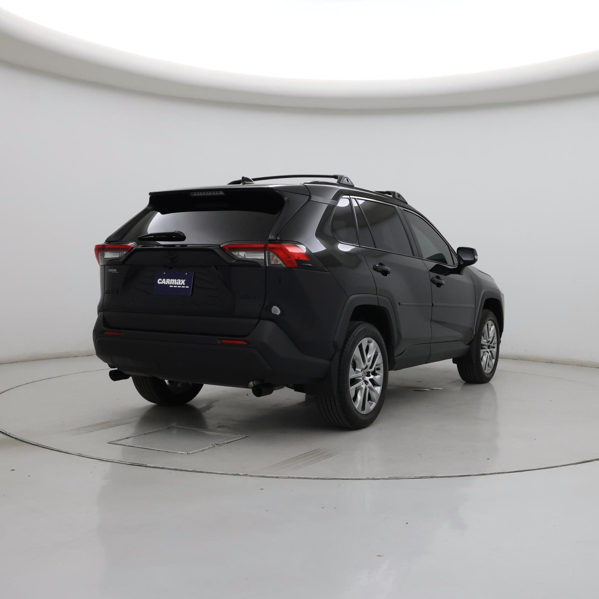 Thumbnail: 2025 Toyota RAV4 - 8