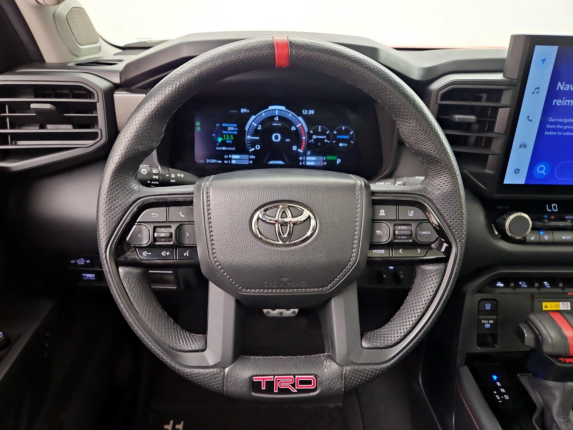 Thumbnail: 2022 Toyota Tundra - 10