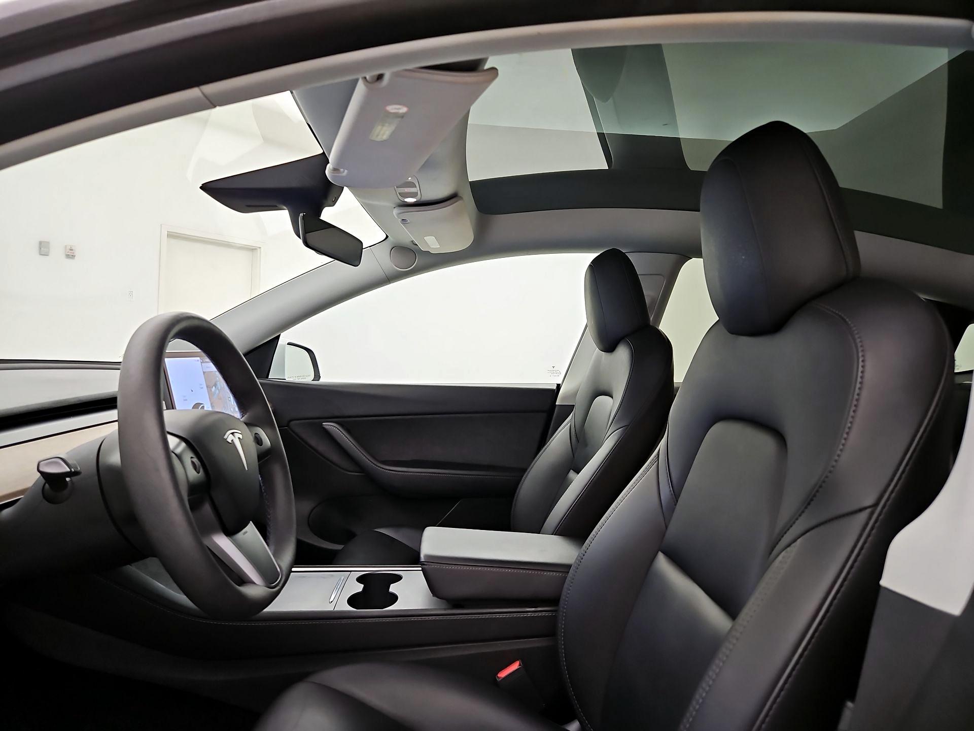 Thumbnail: 2022 Tesla Model Y - 18