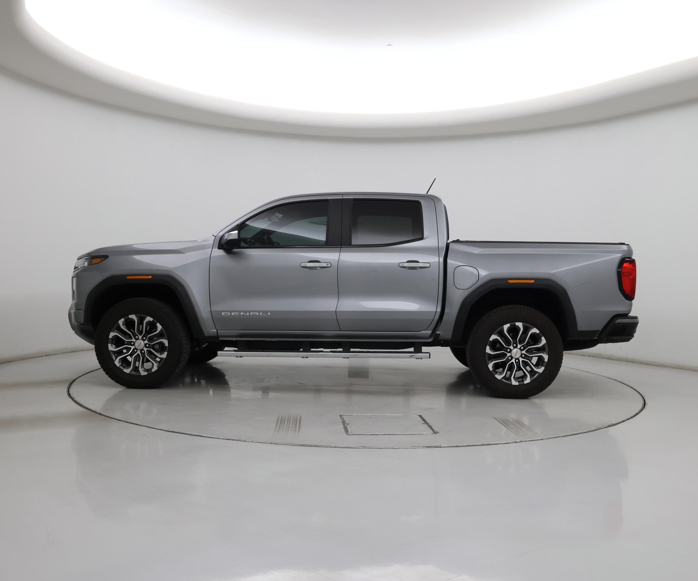 Thumbnail: 2024 GMC Canyon - 3
