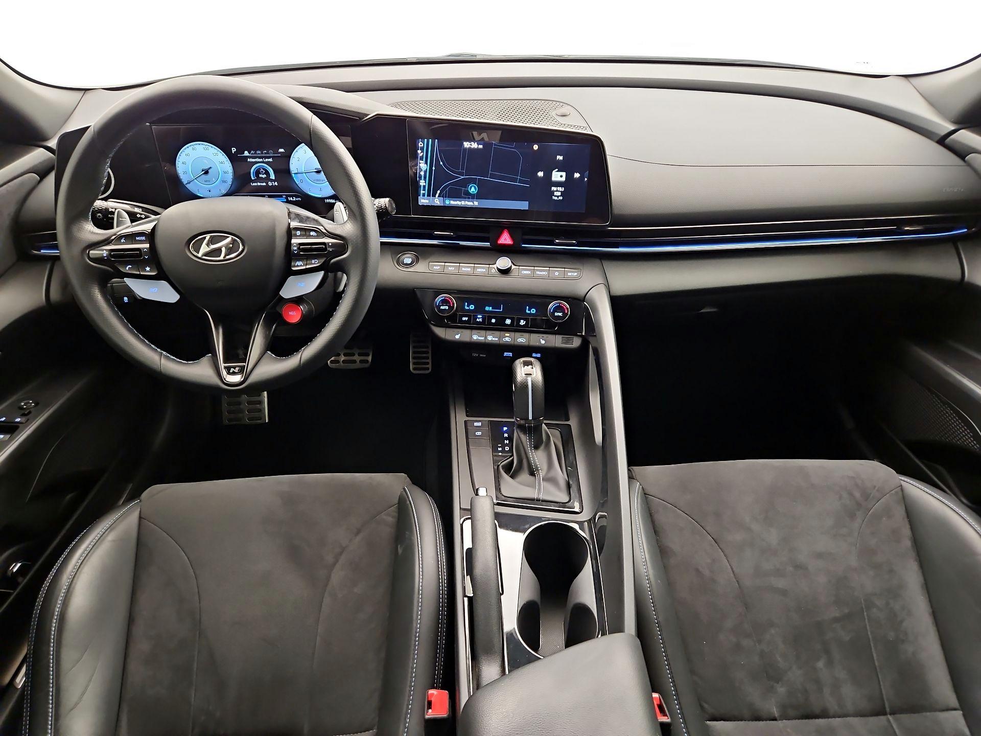 Thumbnail: 2022 Hyundai Elantra - 9