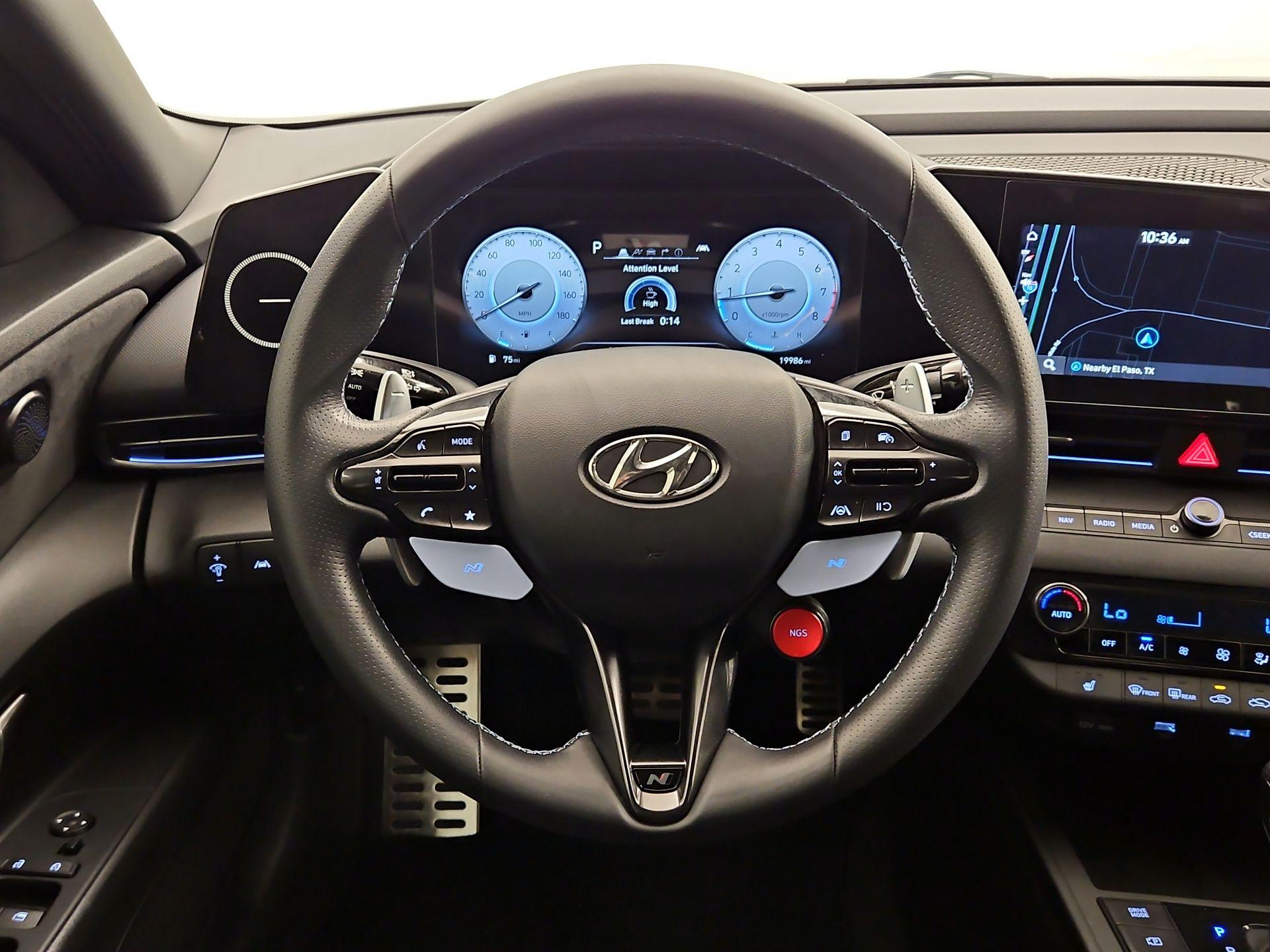 Thumbnail: 2022 Hyundai Elantra - 10