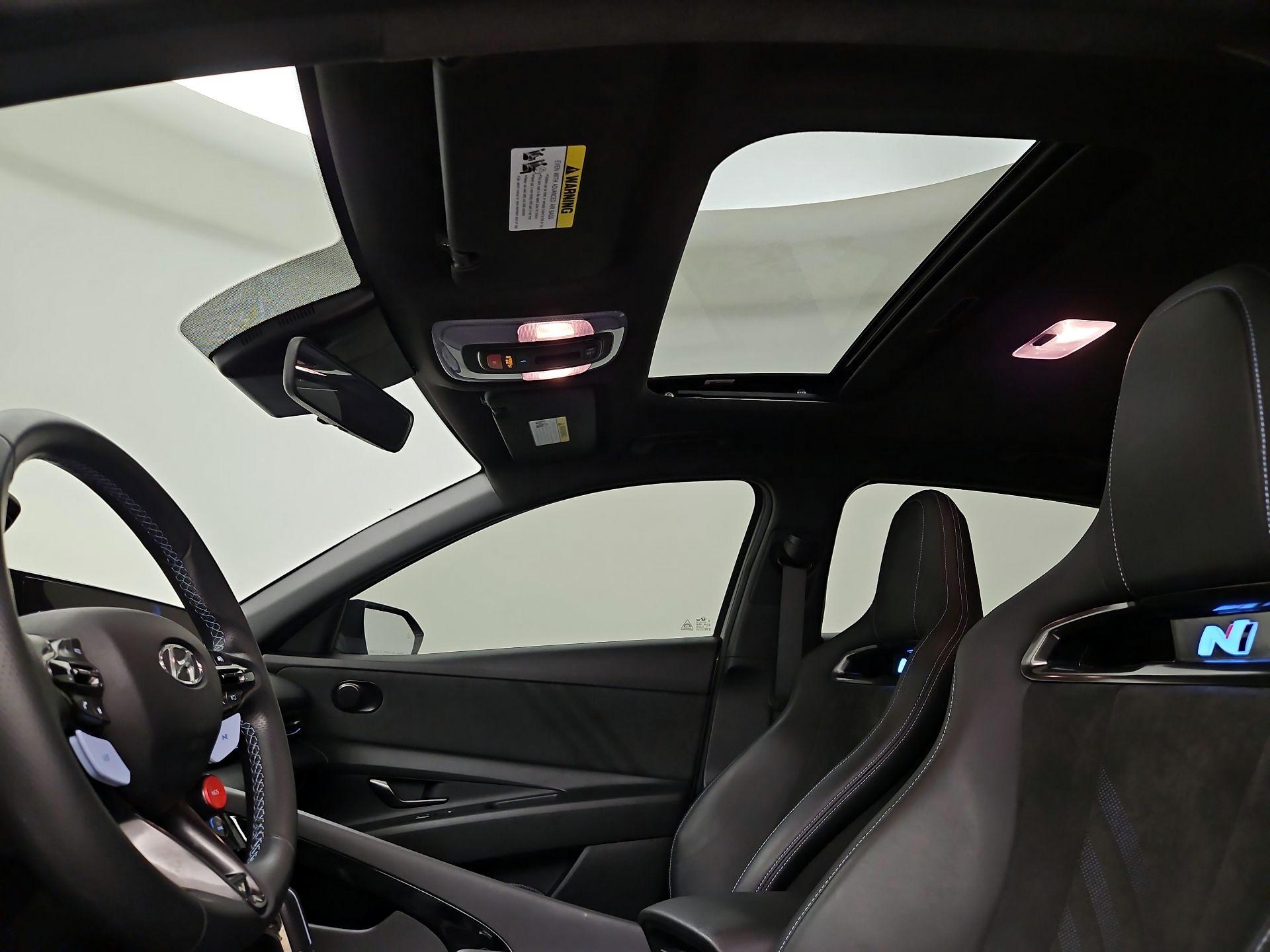 Thumbnail: 2022 Hyundai Elantra - 20