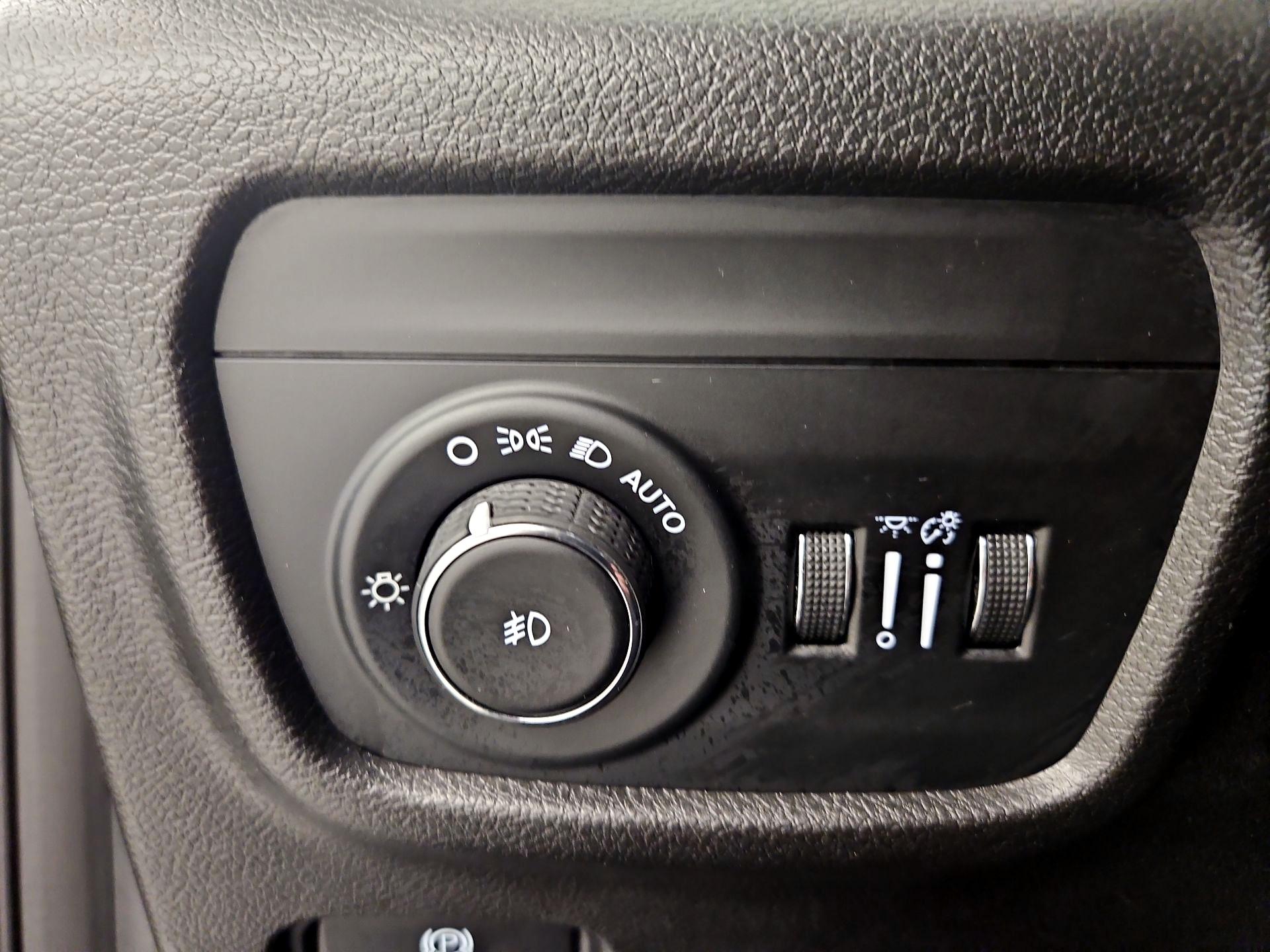 Thumbnail: 2021 Jeep Grand Cherokee L - 13