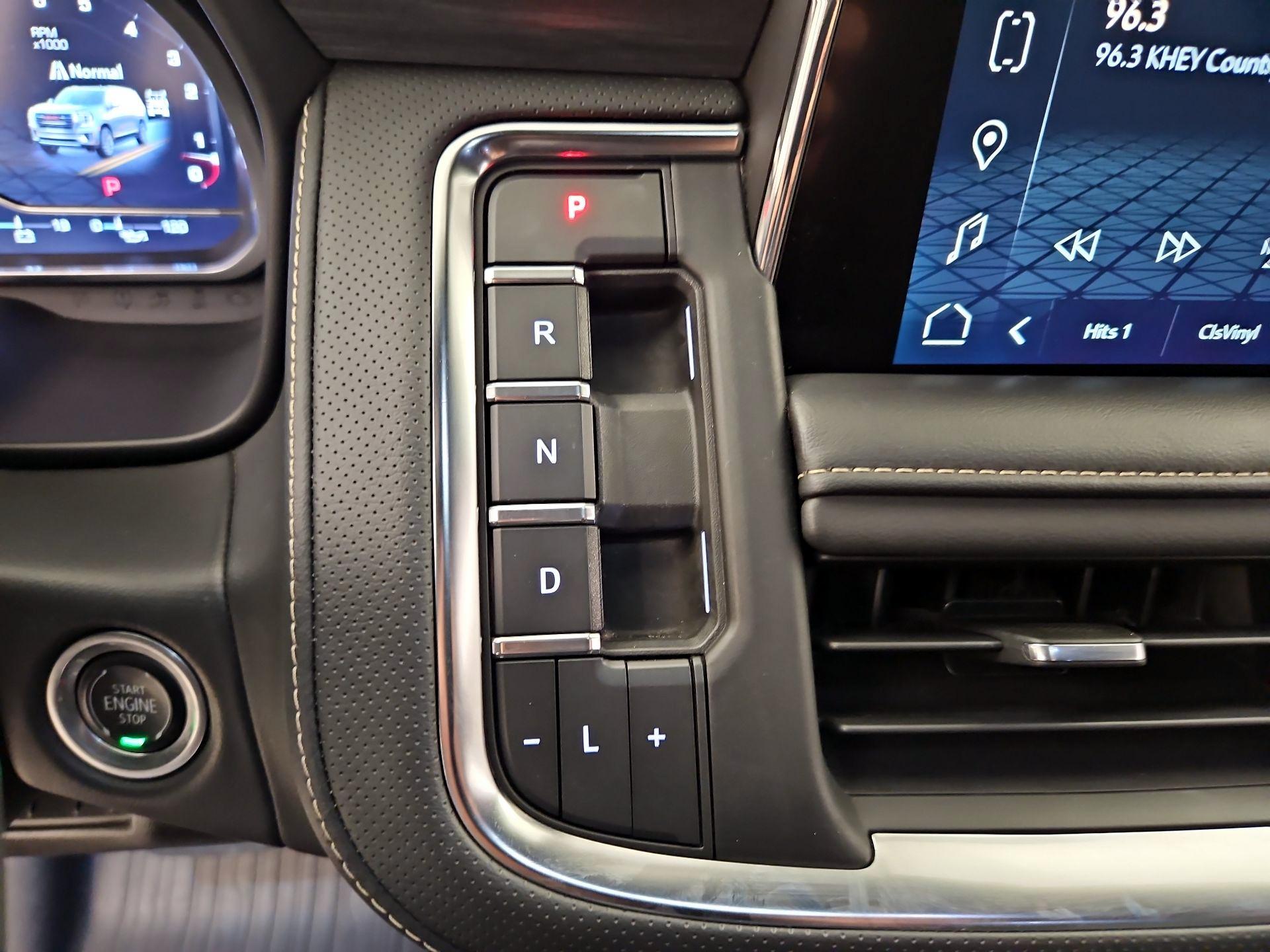 Thumbnail: 2022 GMC Yukon - 17