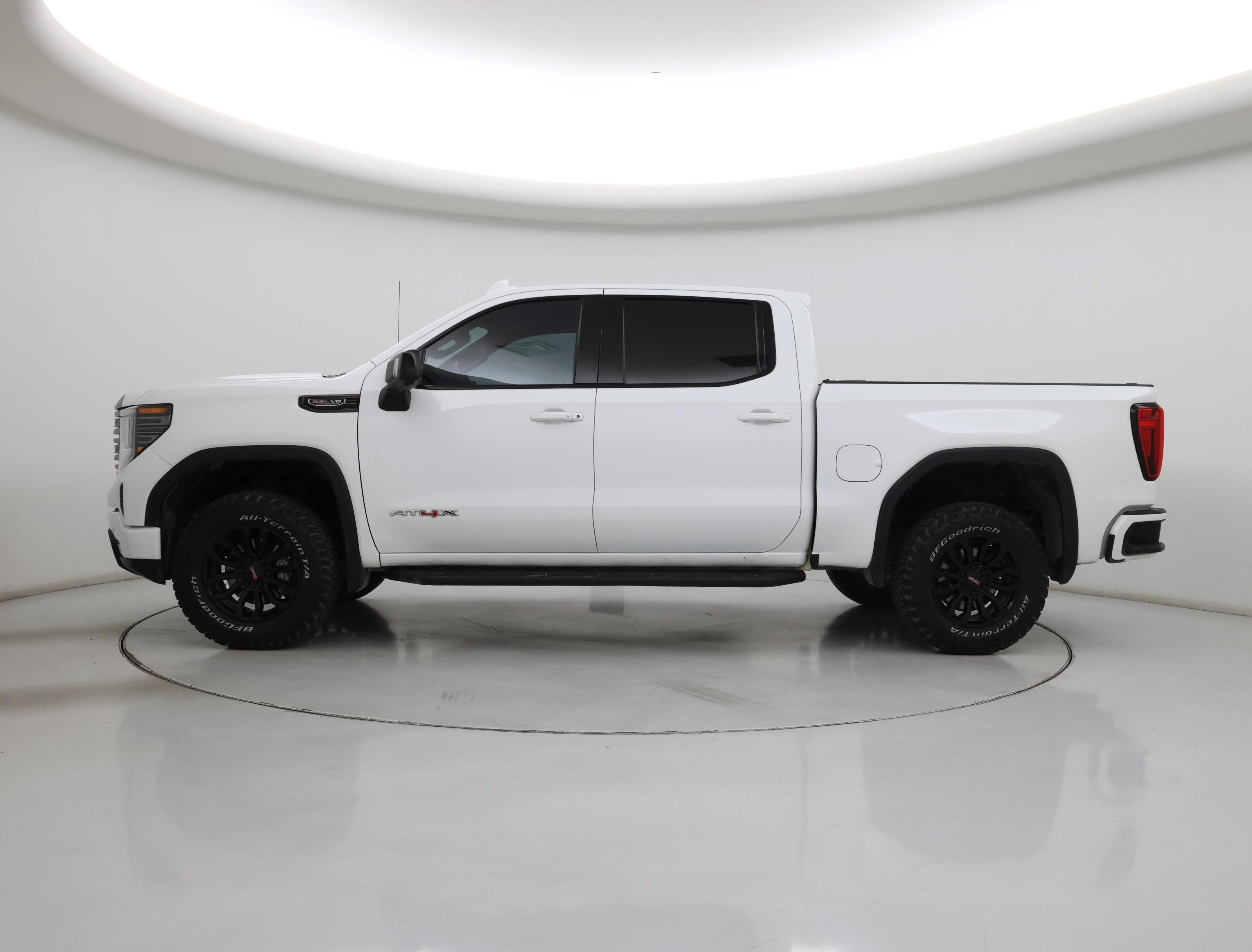 Thumbnail: 2022 GMC Sierra 1500 - 3