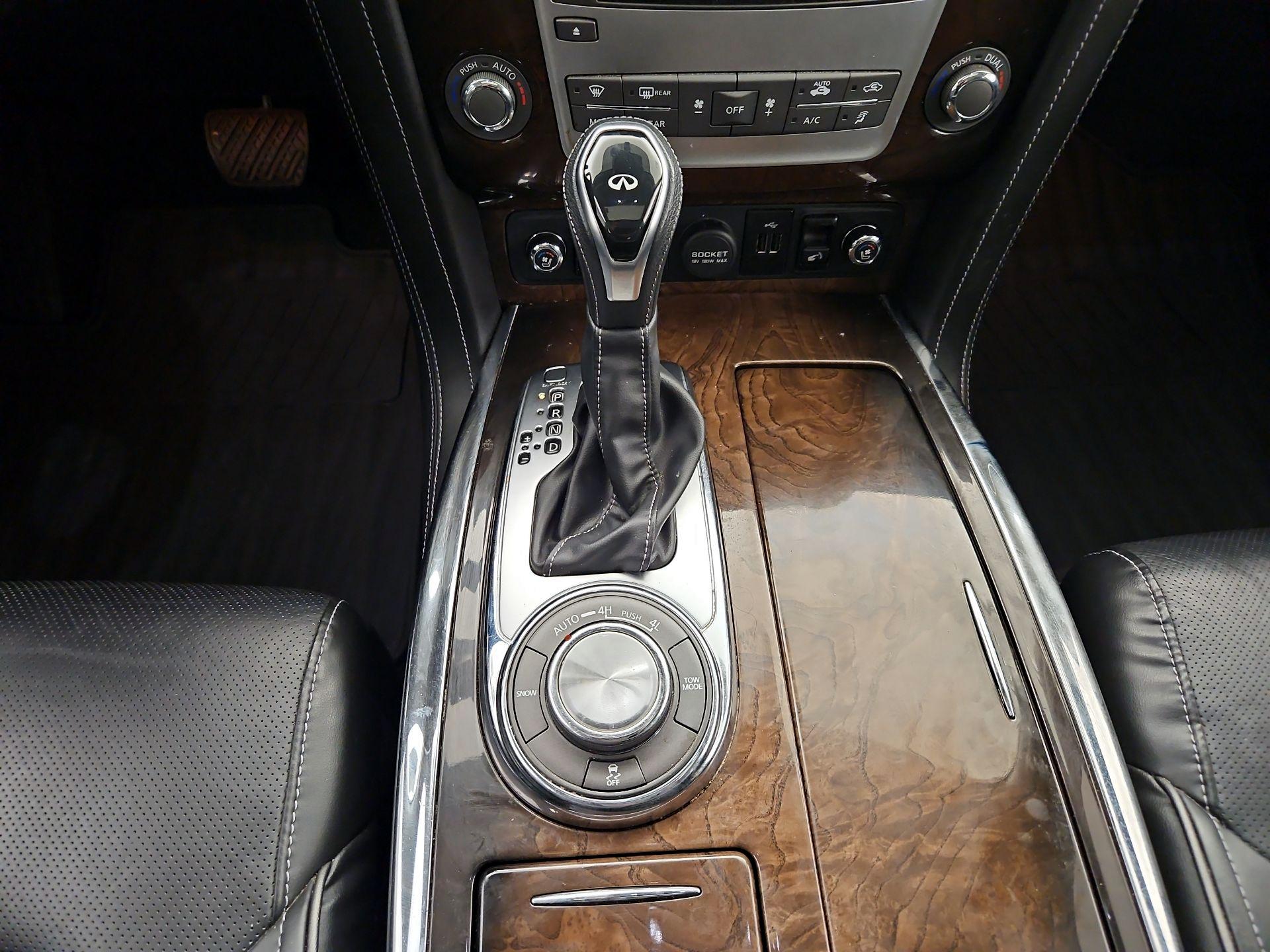 Thumbnail: 2019 INFINITI QX80 - 18