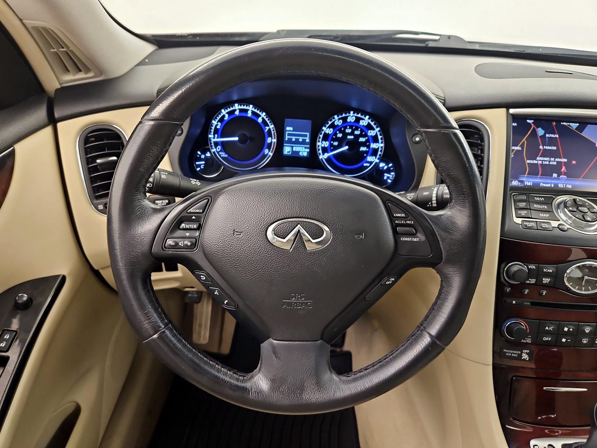 Thumbnail: 2016 INFINITI QX50 - 10