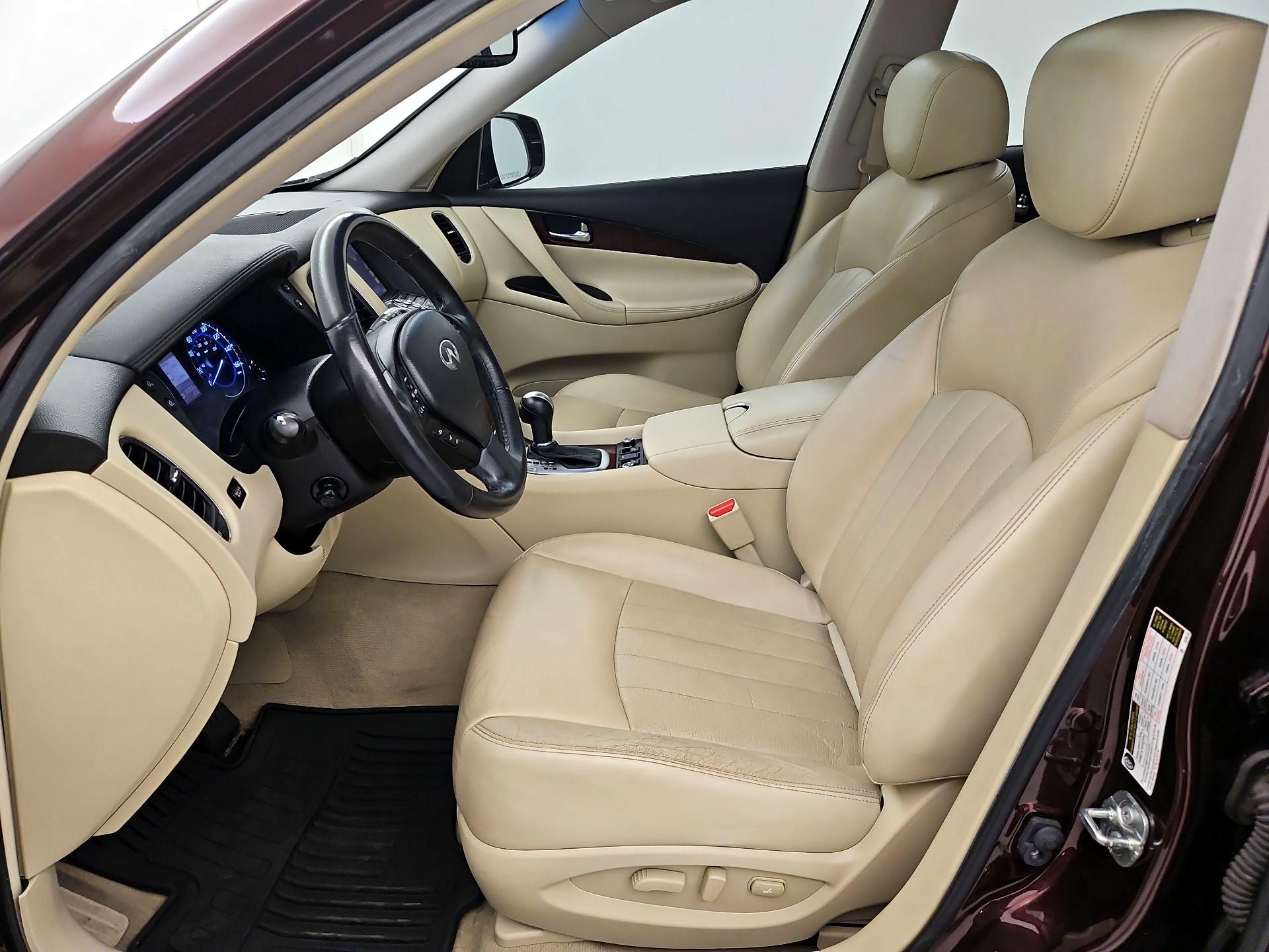 Thumbnail: 2016 INFINITI QX50 - 11
