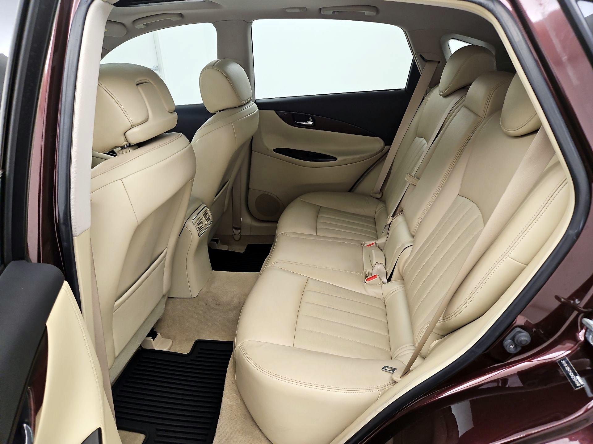 Thumbnail: 2016 INFINITI QX50 - 19