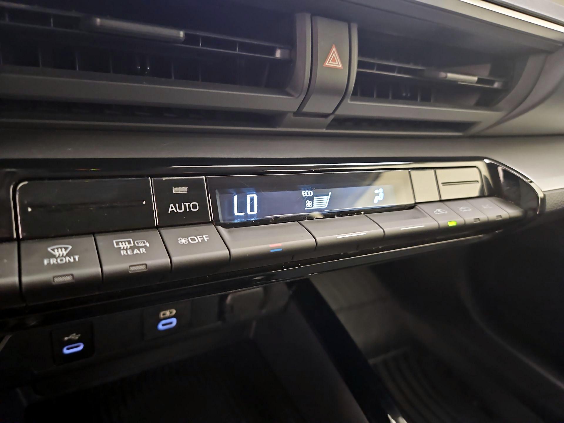 Thumbnail: 2023 Toyota Prius - 16